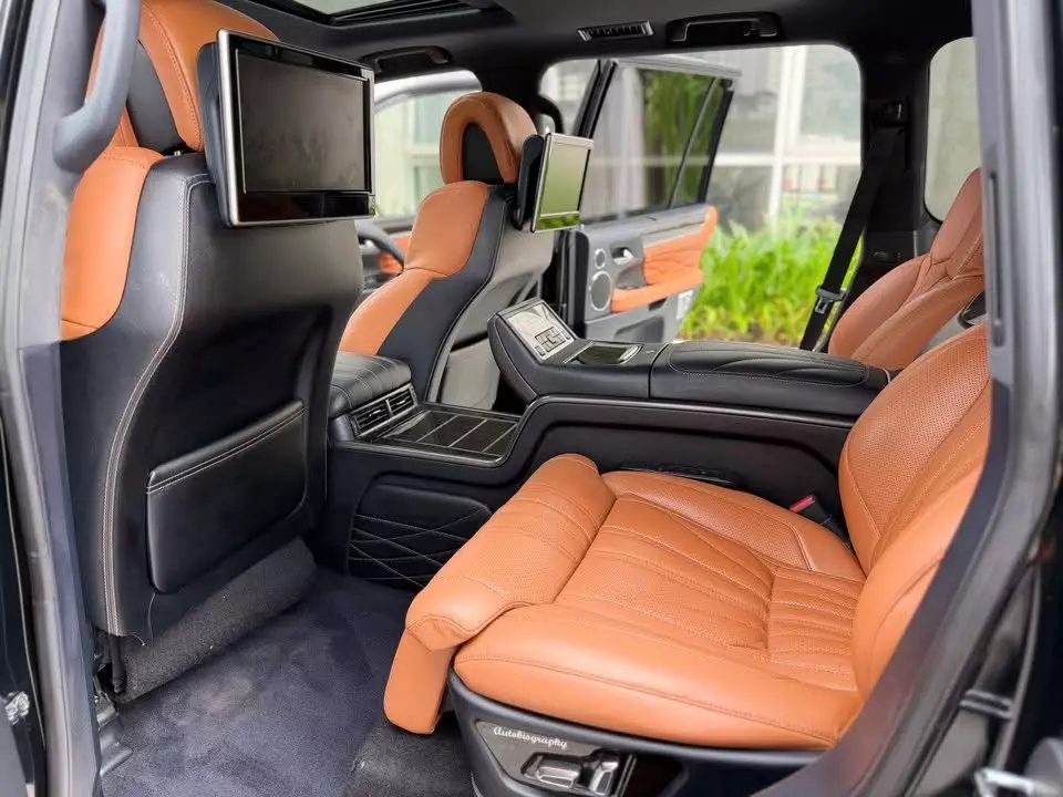 Bán Lexus LX570 MBS 4 chỗ, sản xuất 2016. Xe cực mới.-4