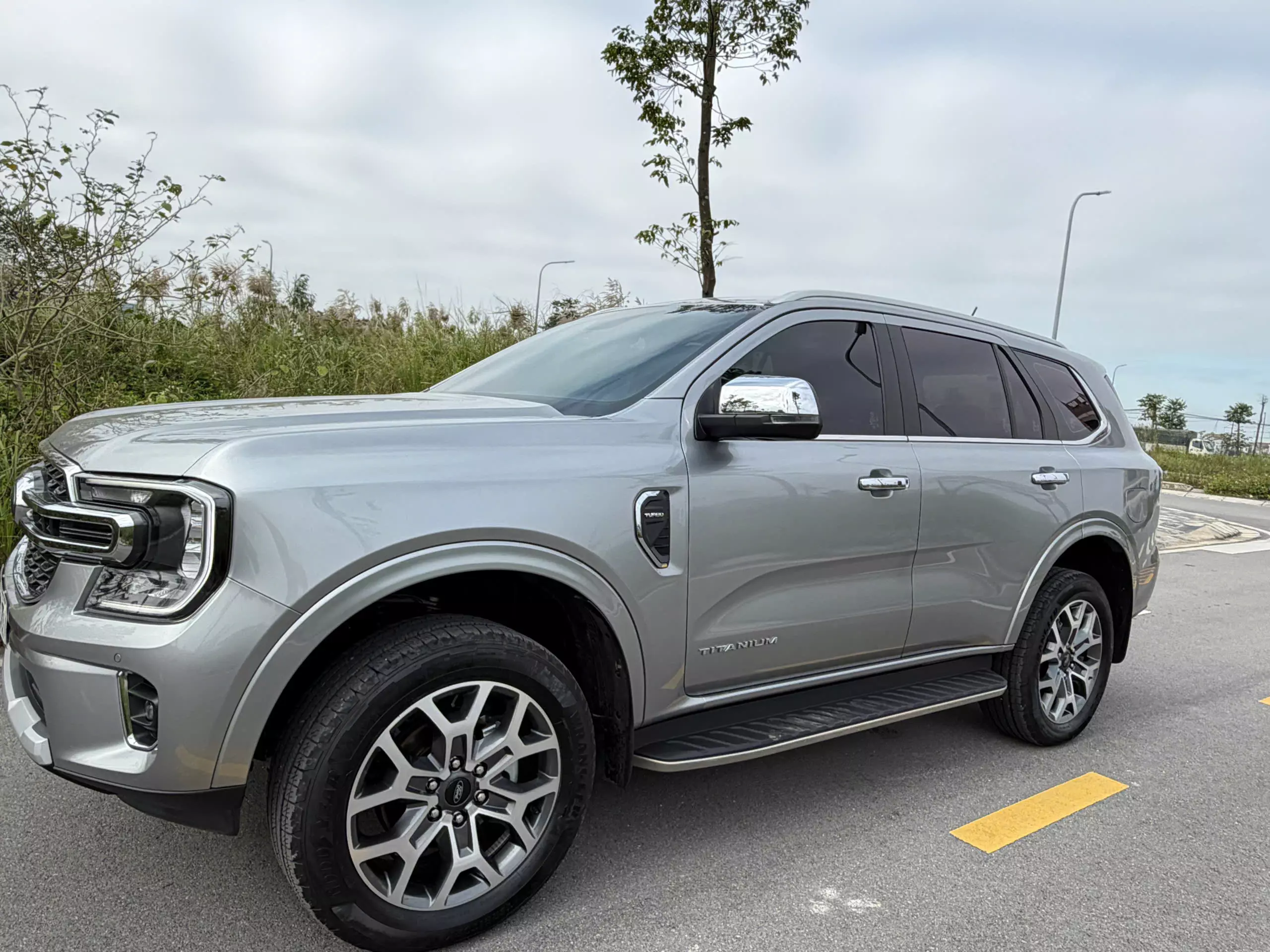 Ford Everest Sx 2022 đăng ký 2023 bản 4x2 bản Titanium -2