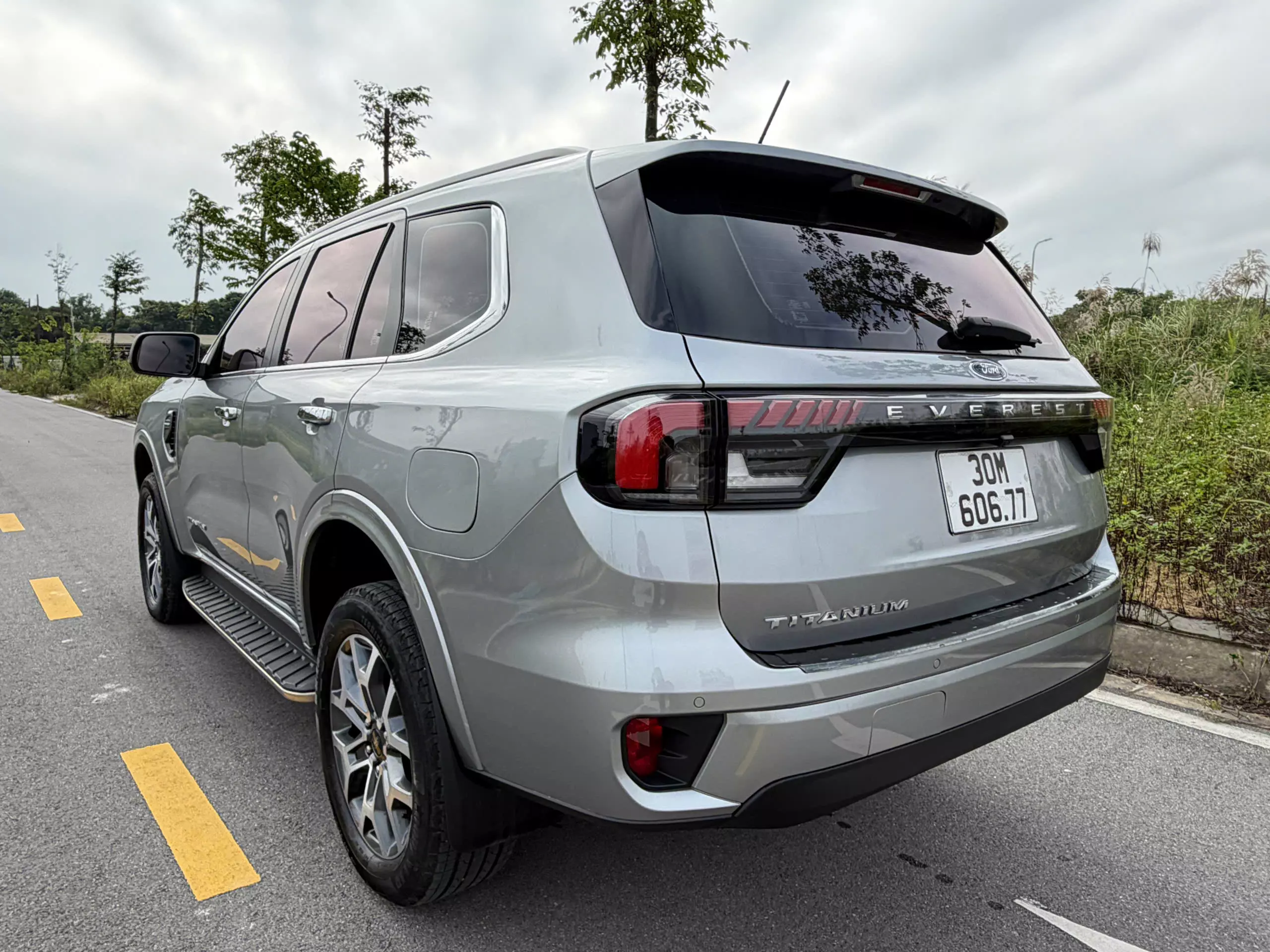Ford Everest Sx 2022 đăng ký 2023 bản 4x2 bản Titanium -4