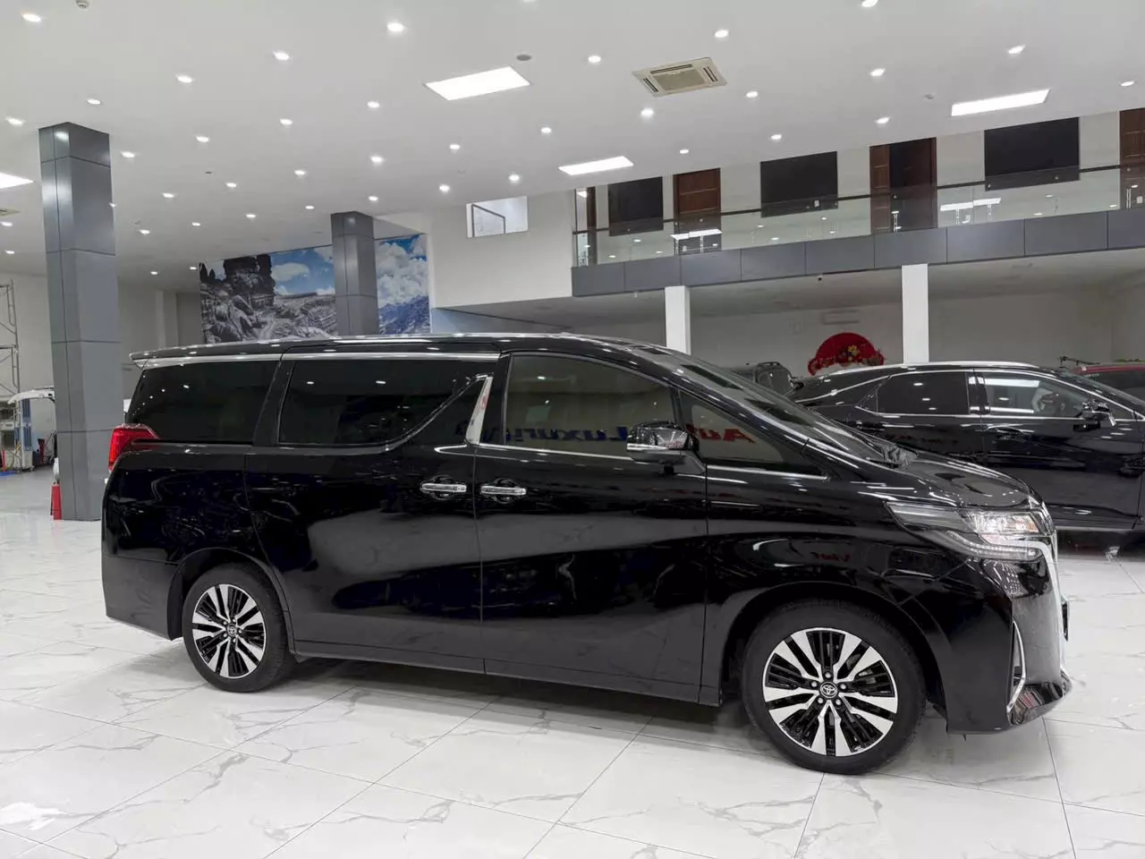 Bán Toyota Alphard Executive Lounge sản xuất 2022, sơn Zin 99%.-2