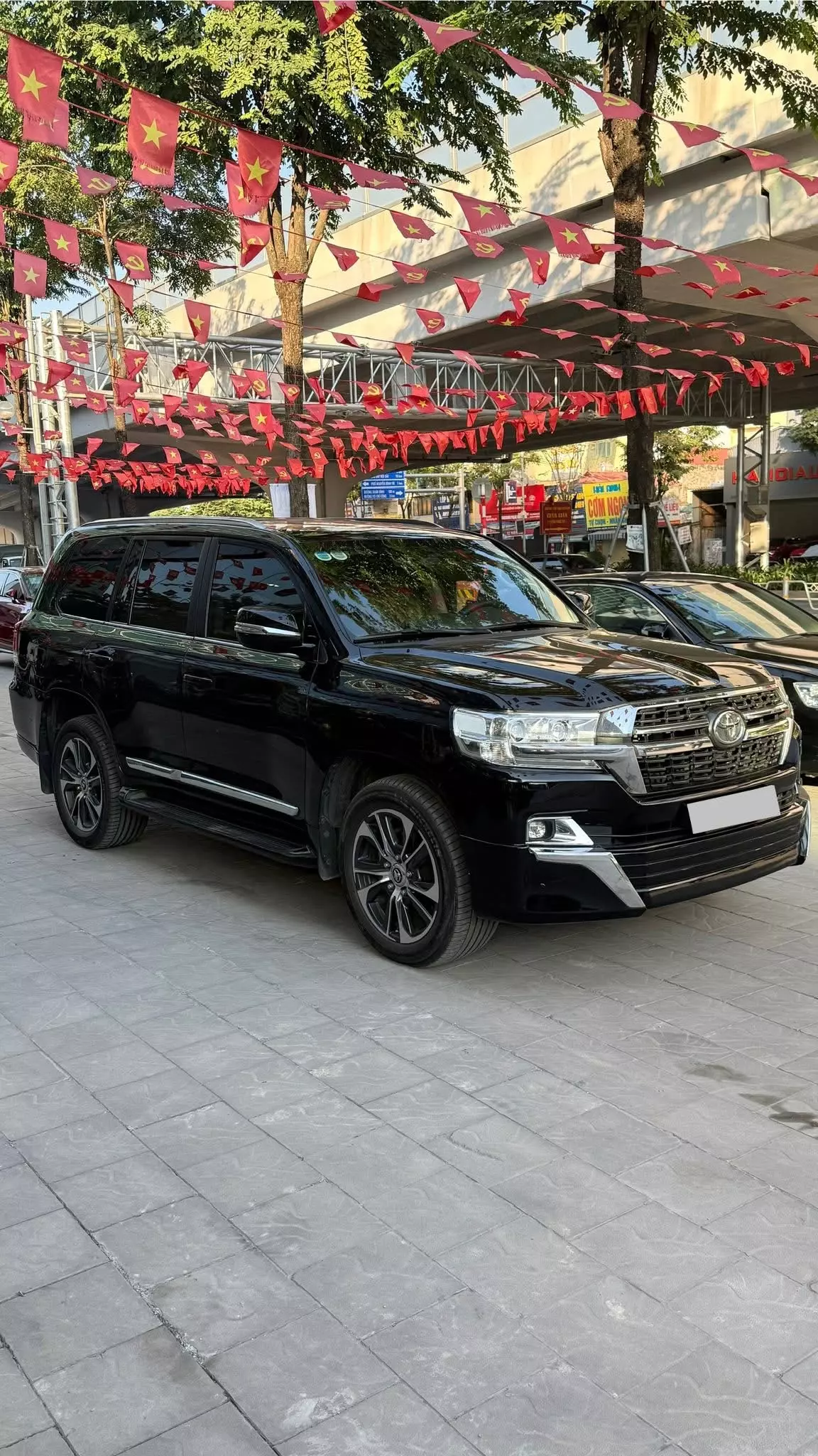 Bán Land Cruiser 4.6V8 4 chỗ siêu VIP, sản xuất 2020. xe cực mới.-1