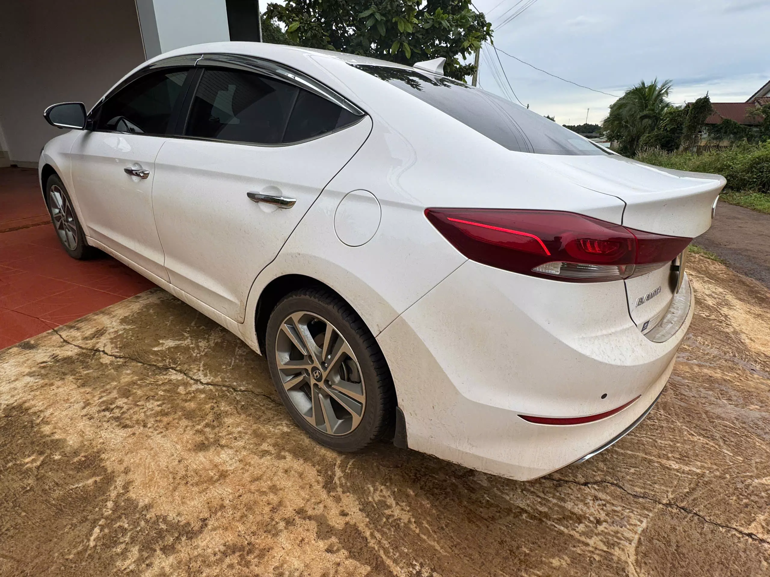Mình có xe elantra 2018 bản 2.0 một chủ từ đầu.-0