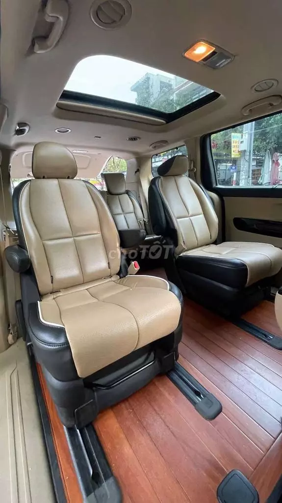 Sedona sản xuất 2016, màu trắng sang trọng đang tìm chủ nhân mới. -0