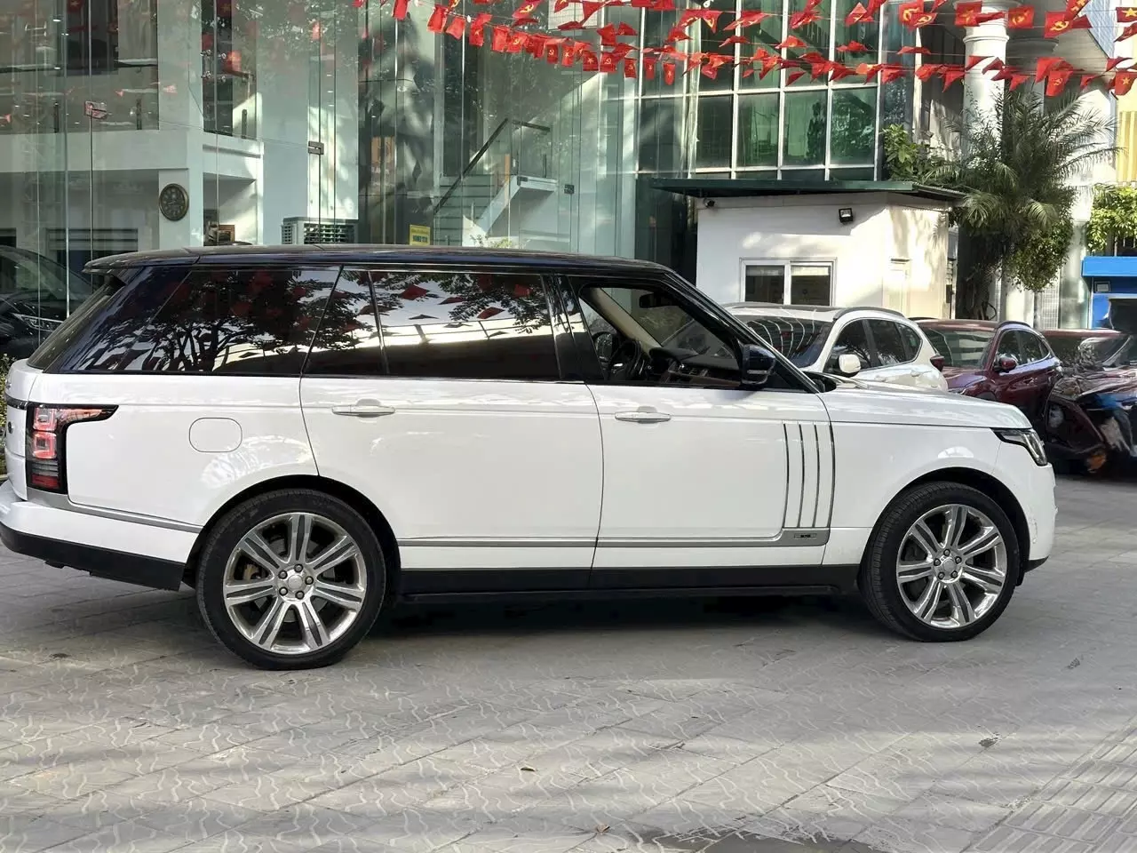 Bán Range Rover Black Sản Xuất 2015. xe cực mới.-2