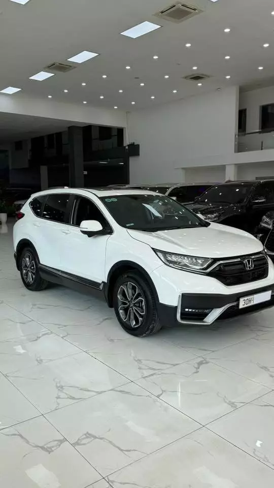 Bán Honda CRV-L sản xuất 2022. Xe chạy ít, một chủ Hà Nội.-2