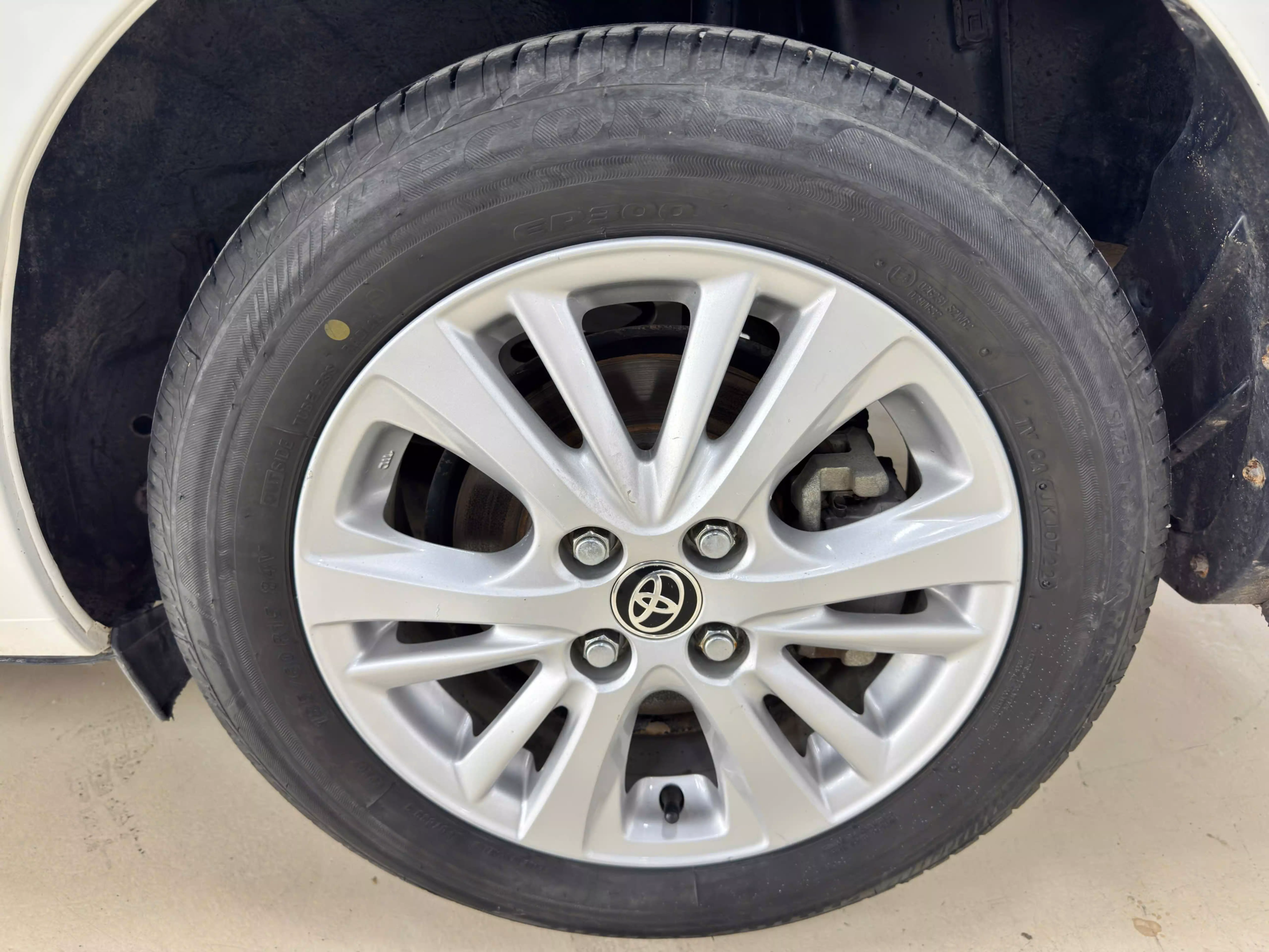 Xe Toyota Vios Vios 1.5 E MT 2020 2020, màu trắng, giá chỉ 330 triệu-11