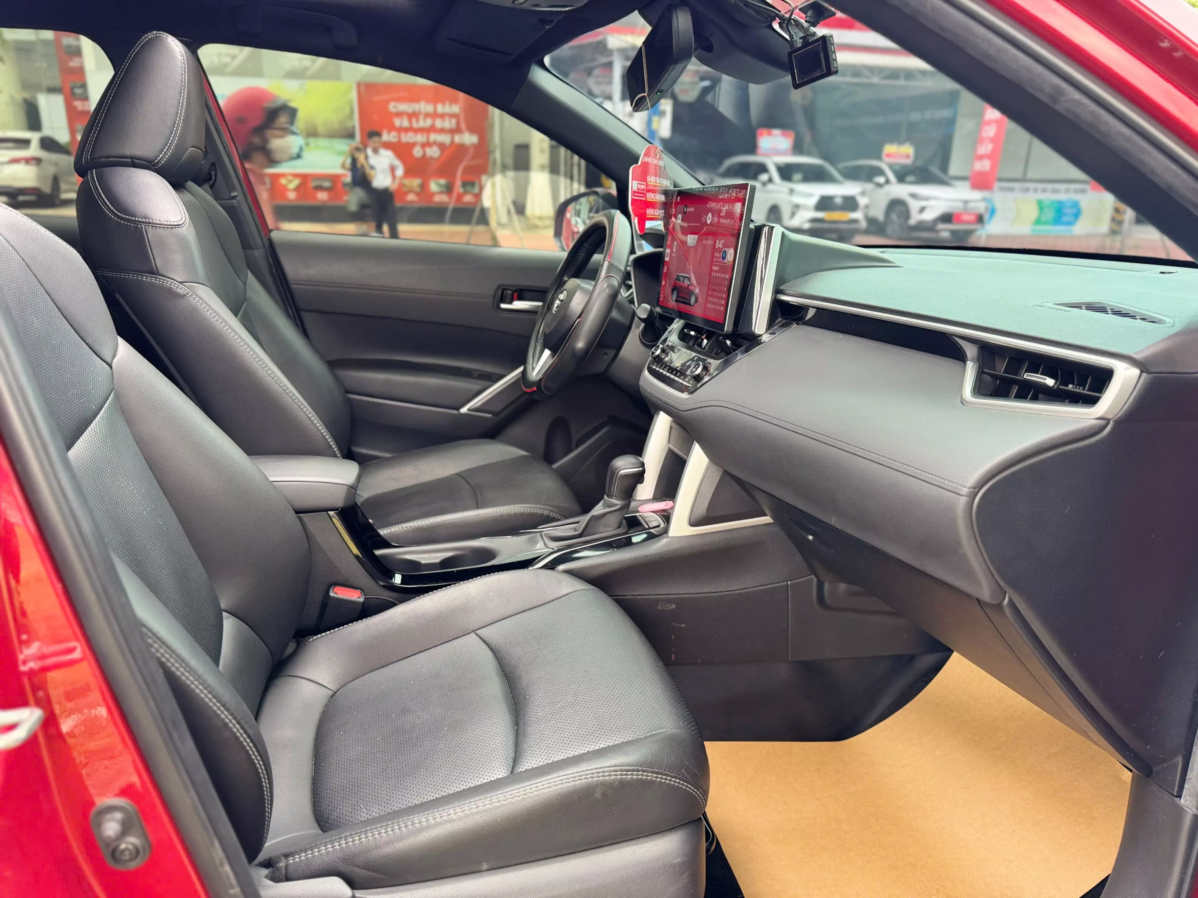 Cần bán gấp Toyota Corolla Cross Cross 1.8 HEV 2021, màu đỏ, nhập khẩu chính hãng-6