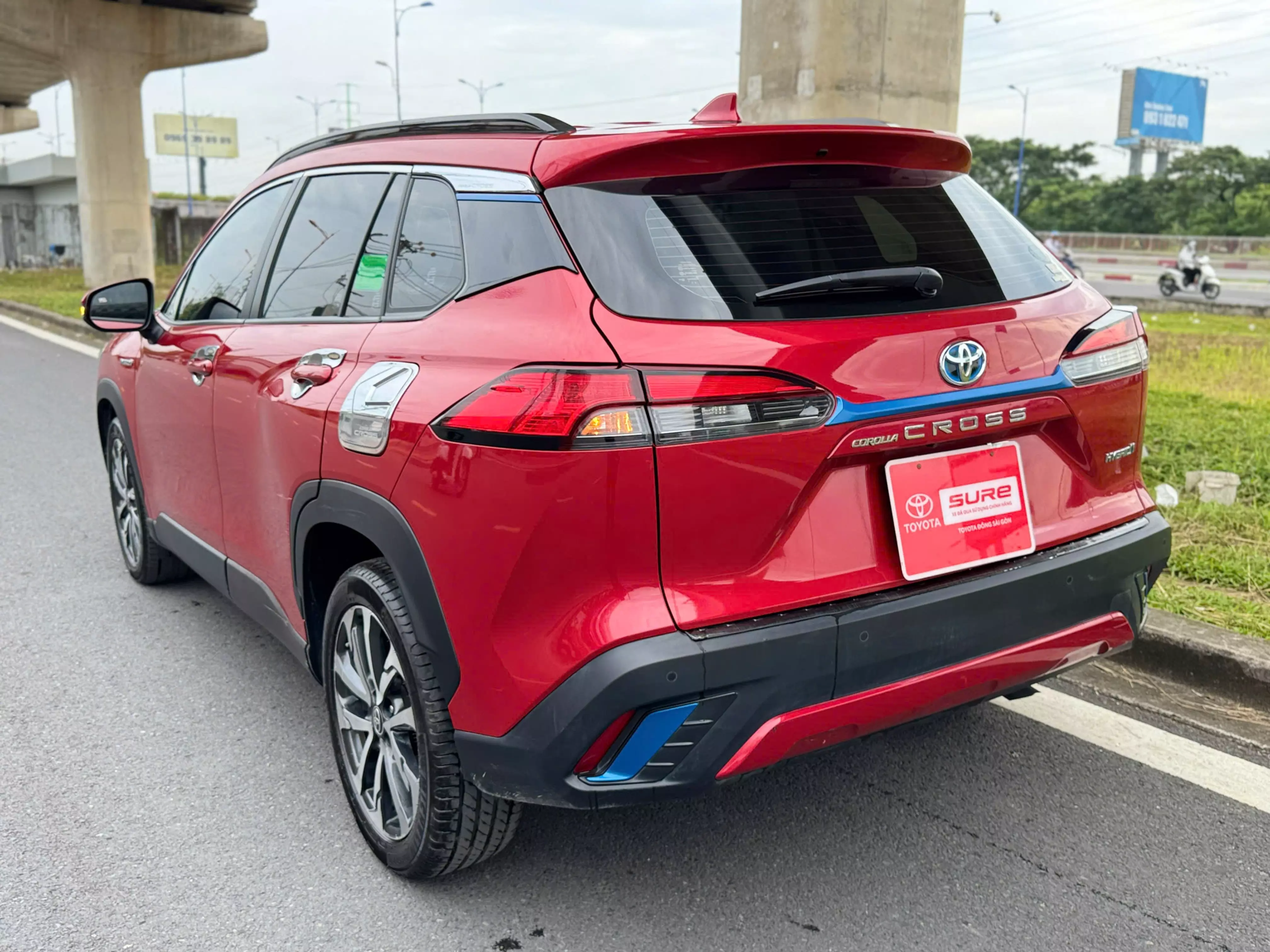 Cần bán gấp Toyota Corolla Cross Cross 1.8 HEV 2021, màu đỏ, nhập khẩu chính hãng-7