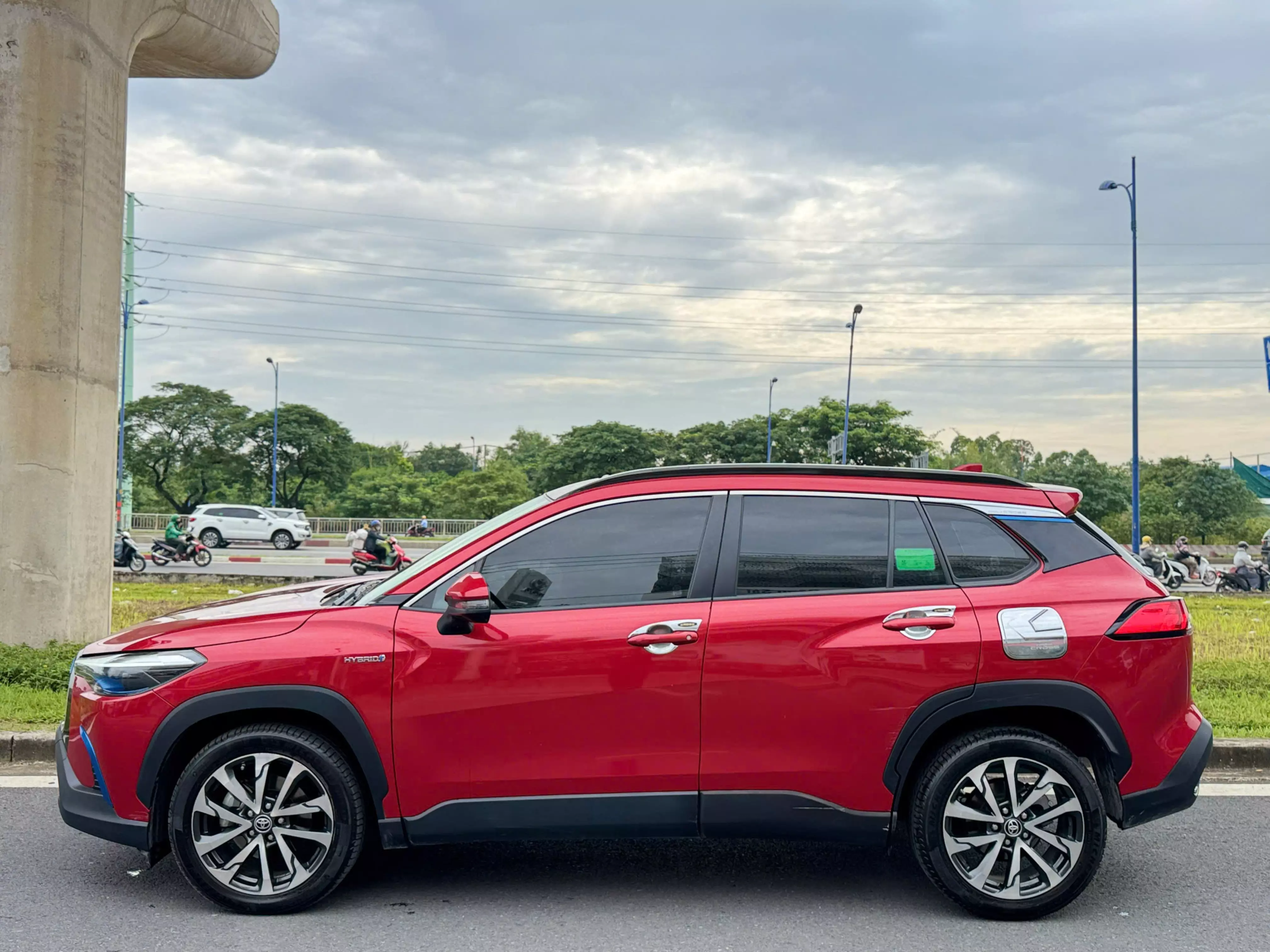 Cần bán gấp Toyota Corolla Cross Cross 1.8 HEV 2021, màu đỏ, nhập khẩu chính hãng-10