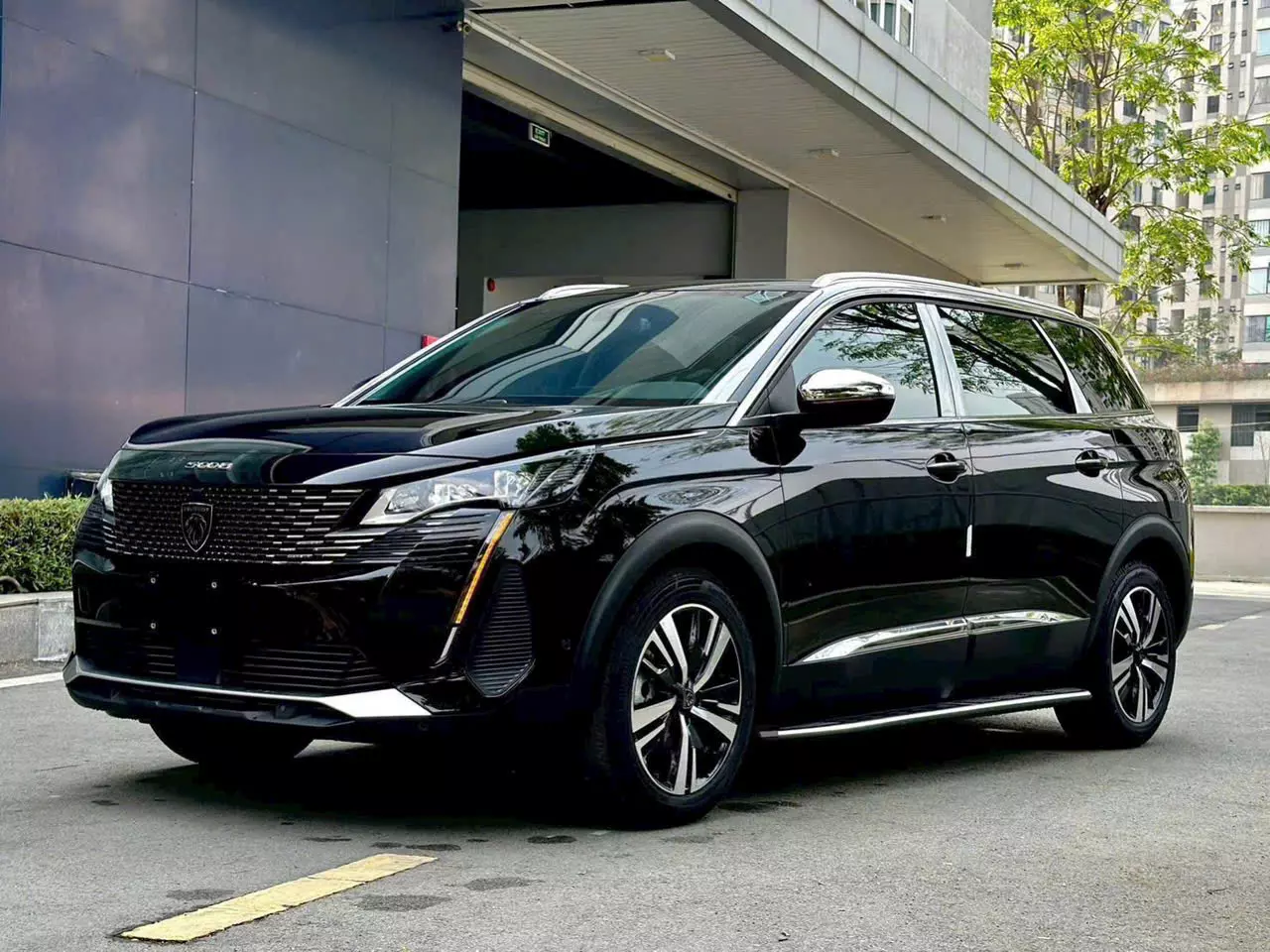 Peugeot 5008 Premium Đen Nera-3