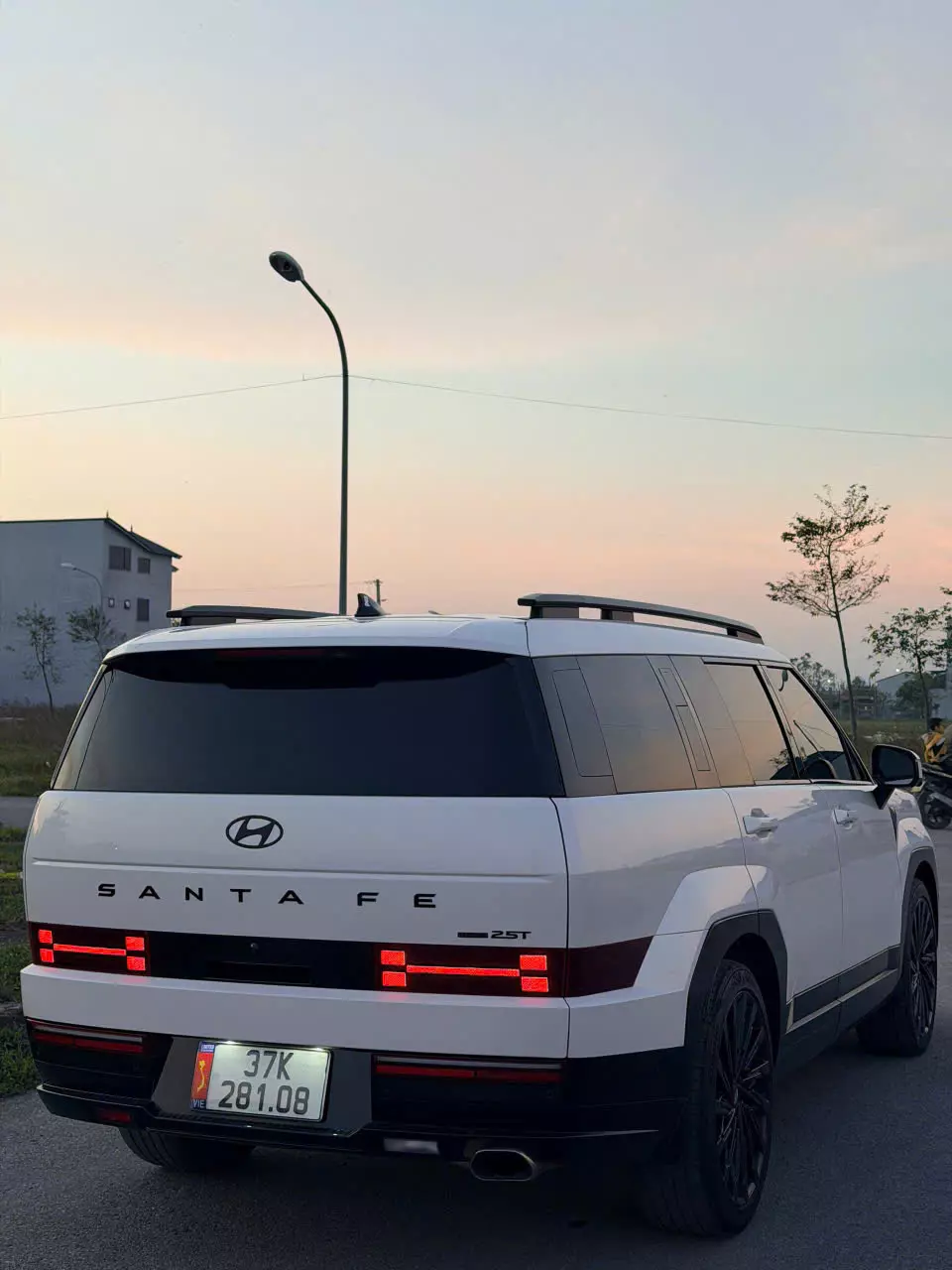 BÁN XE CHÍNH CHỦ – Hyundai SantaFe 2.5 Turbo Calligraphy (6 chỗ – Bản cao cấp nhất)-1