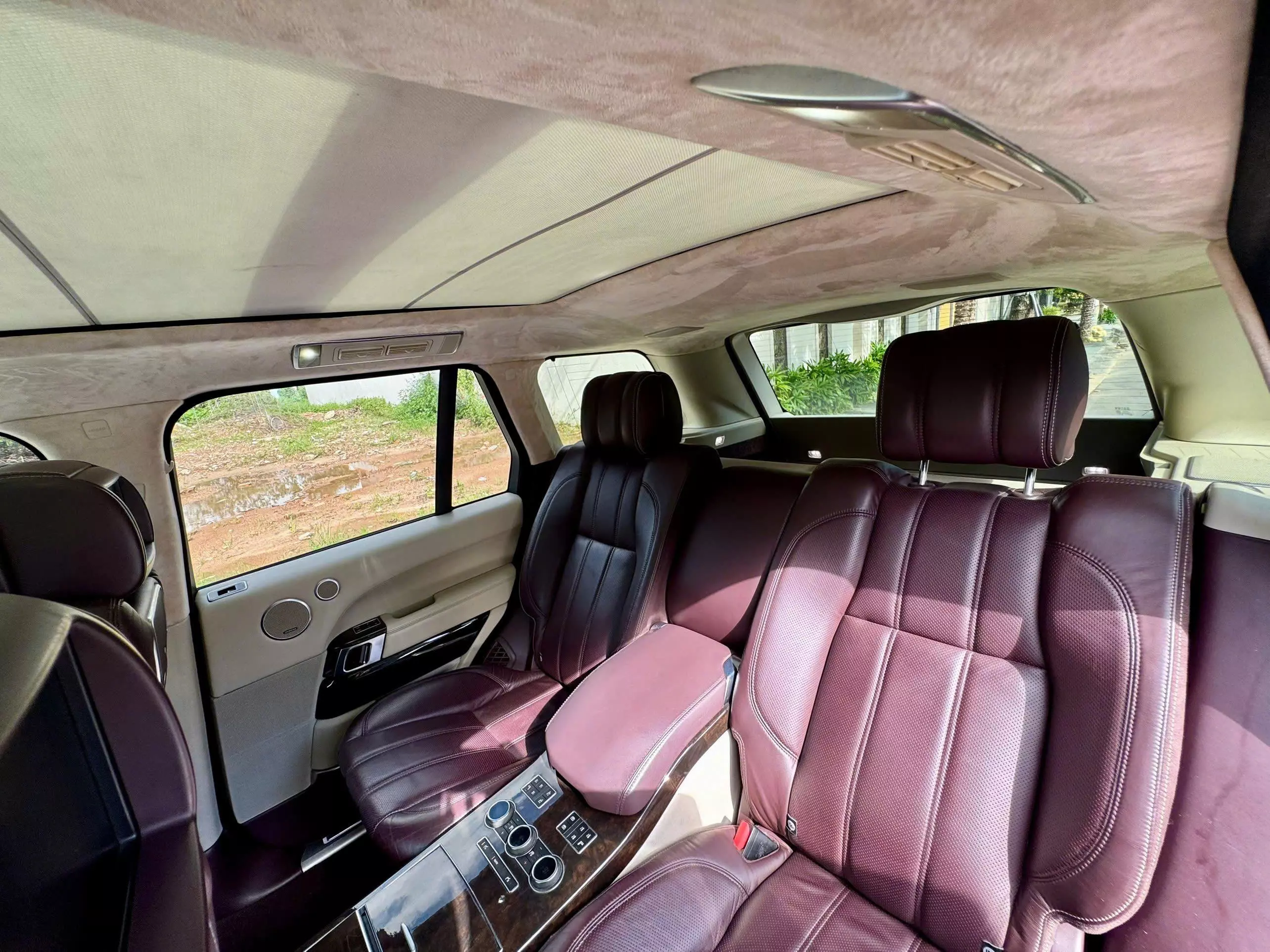 Đổi xe chính chủ cần bán xe RR bản Vip 4 chỗ nội thất nguyên rin mới tinh. -5