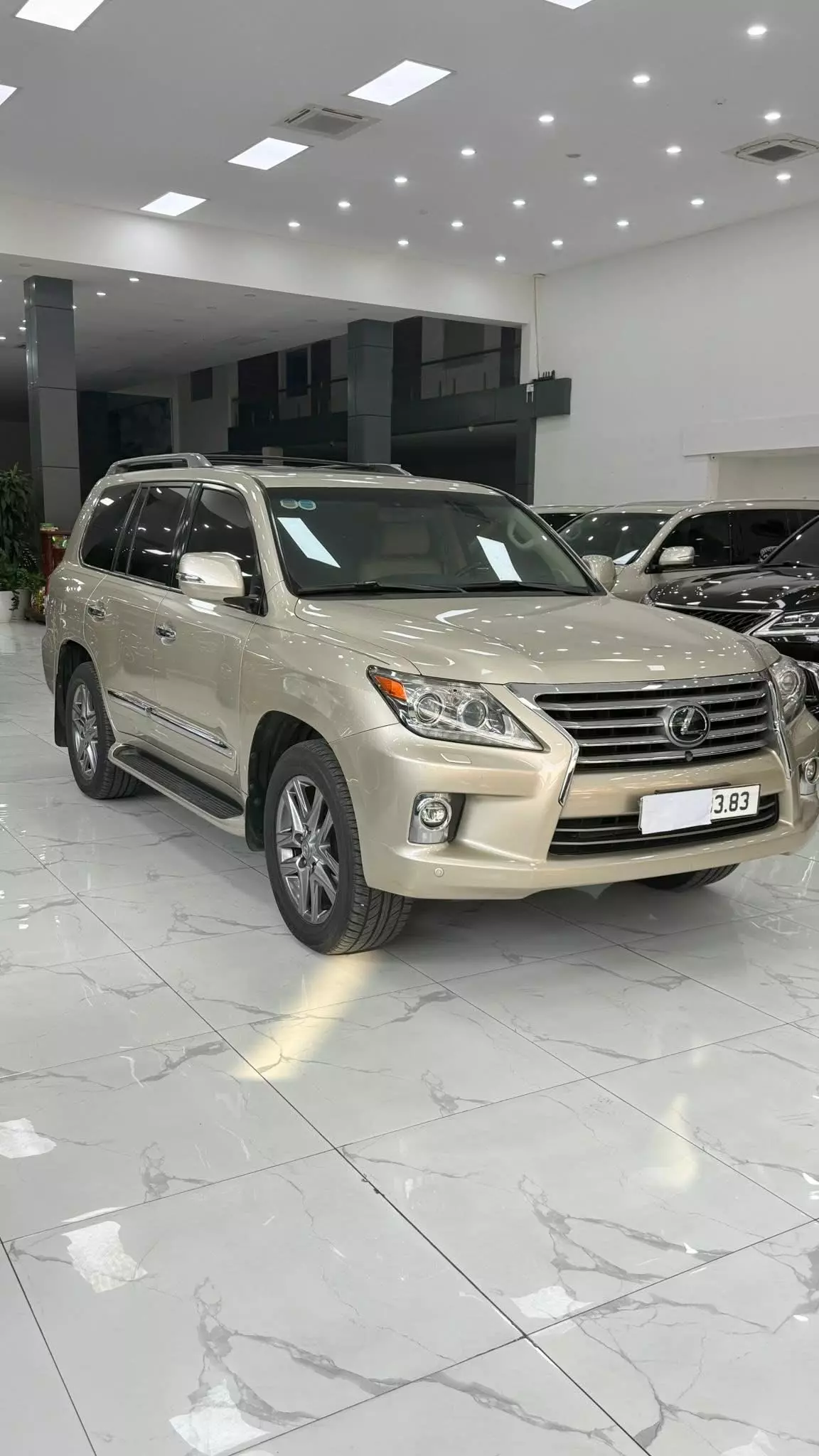 Bán Lexus LX570 nhập Mỹ, sản xuất 2014. xe chạy ít cực mới.-2