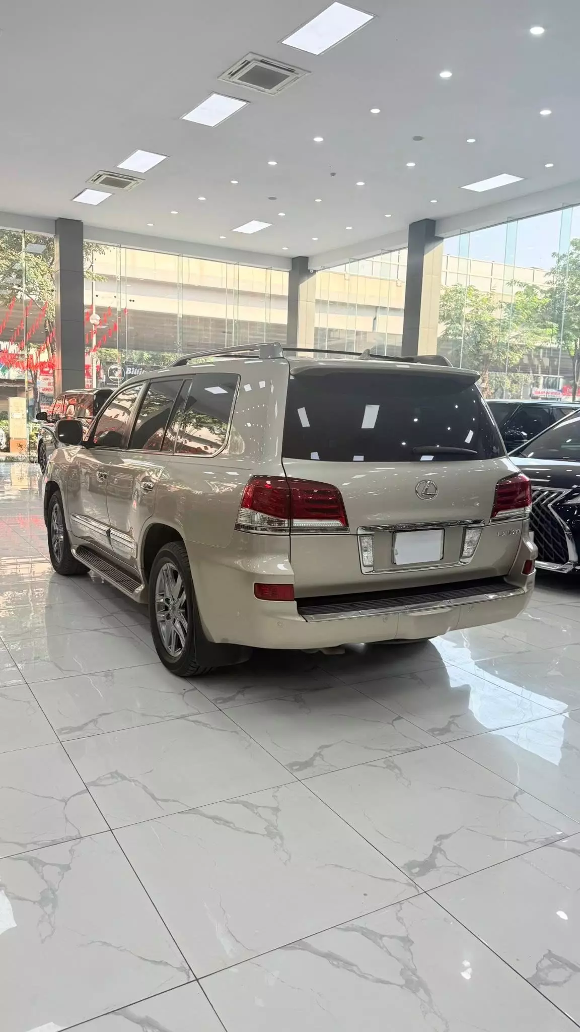 Bán Lexus LX570 nhập Mỹ, sản xuất 2014. xe chạy ít cực mới.-4