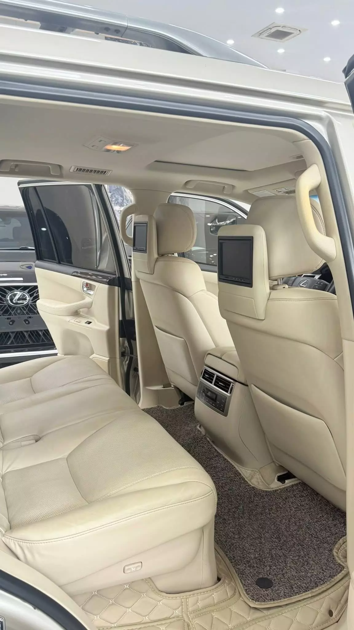 Bán Lexus LX570 nhập Mỹ, sản xuất 2014. xe chạy ít cực mới.-7