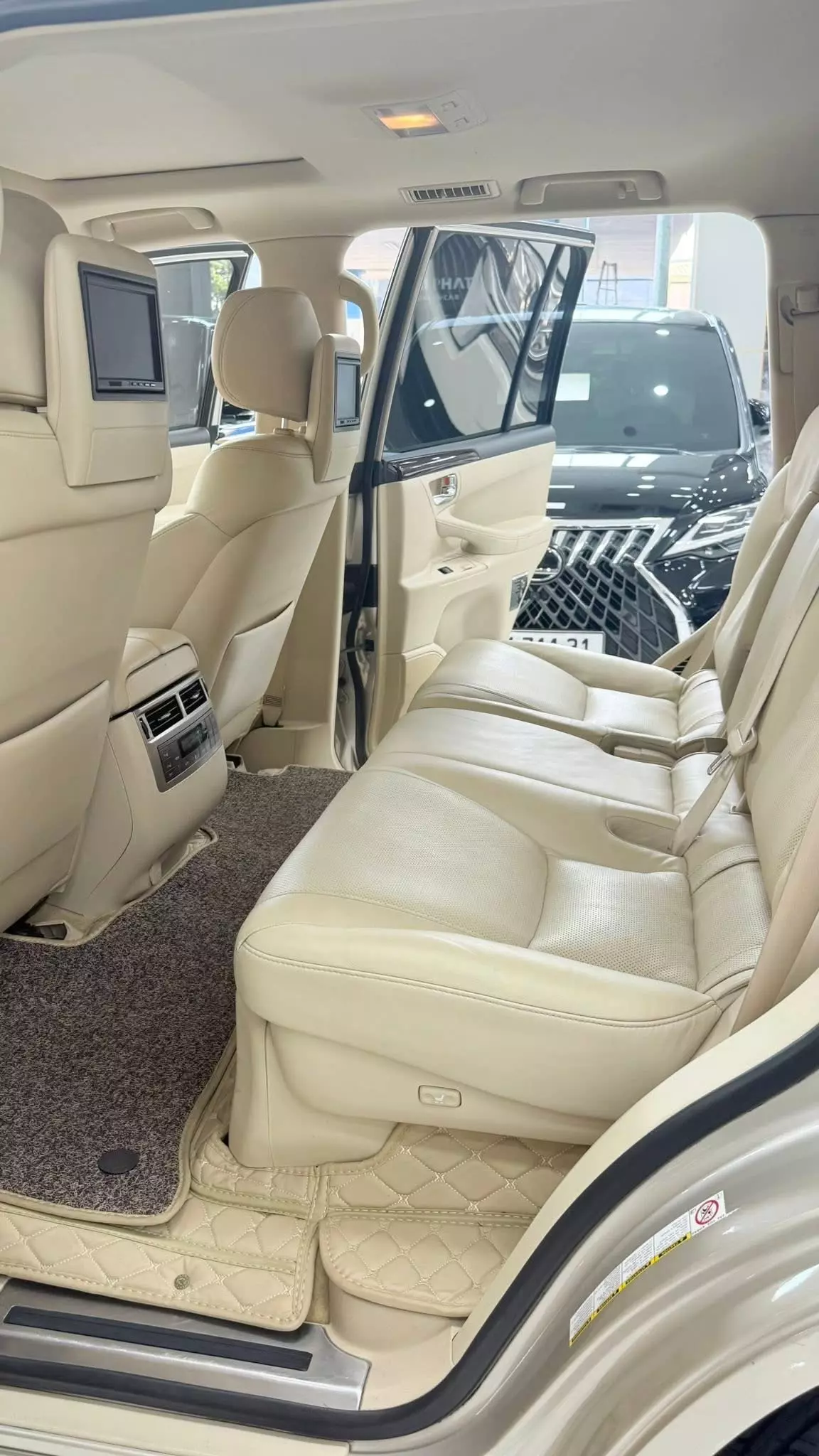 Bán Lexus LX570 nhập Mỹ, sản xuất 2014. xe chạy ít cực mới.-10