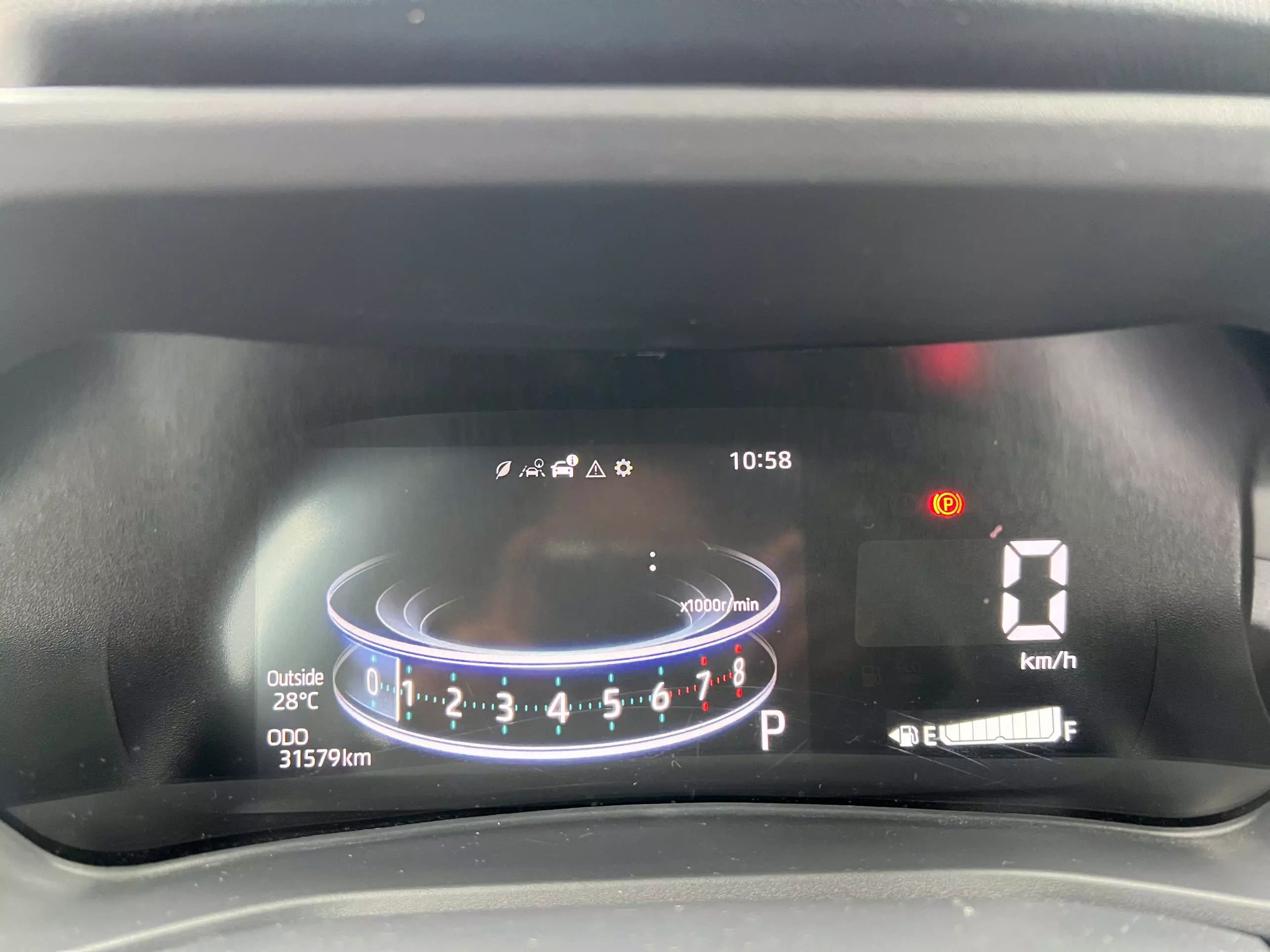 Cần bán Toyota Veloz Cross Veloz top 2024, màu đen-2