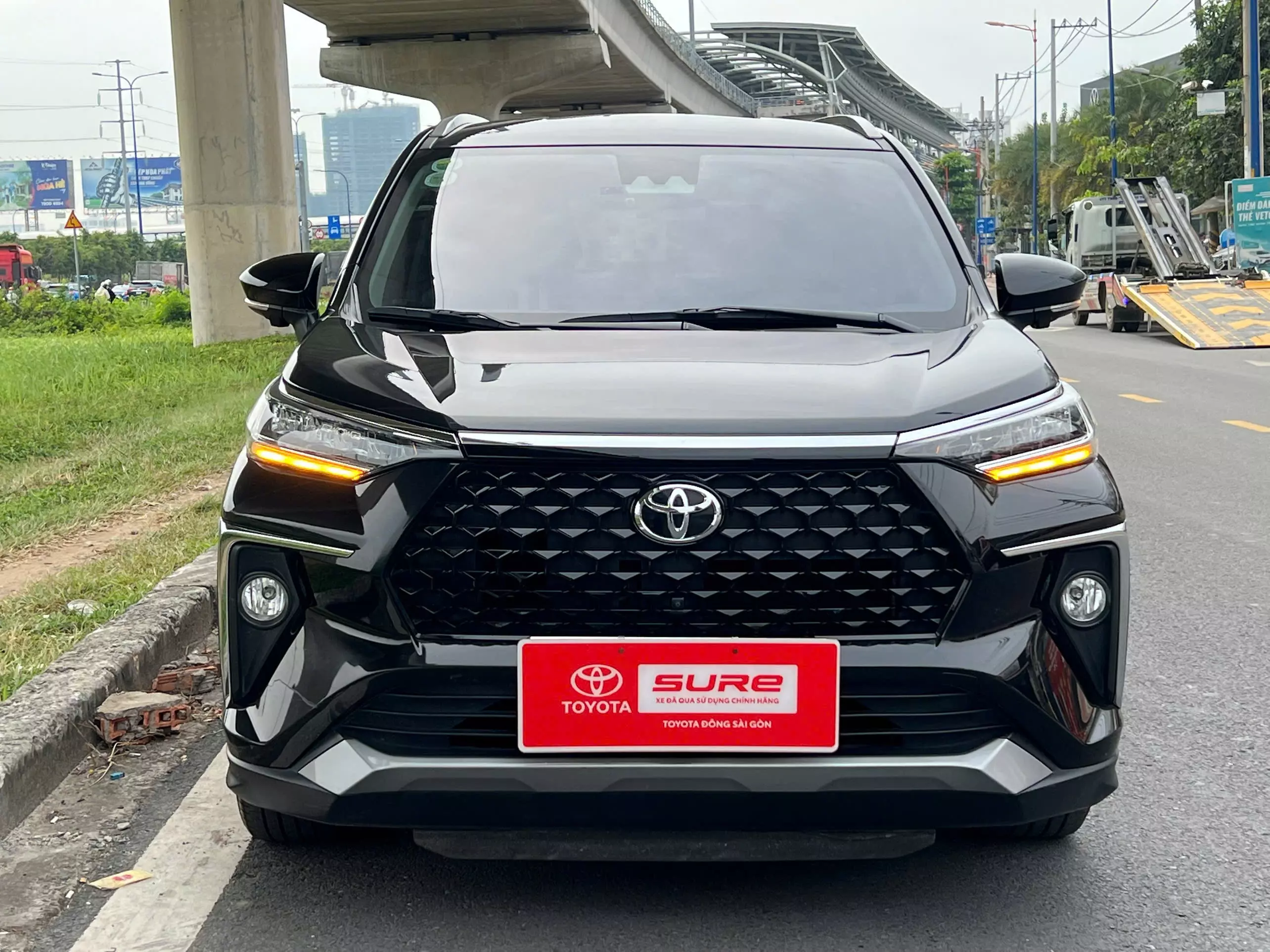 Cần bán Toyota Veloz Cross Veloz top 2024, màu đen-7