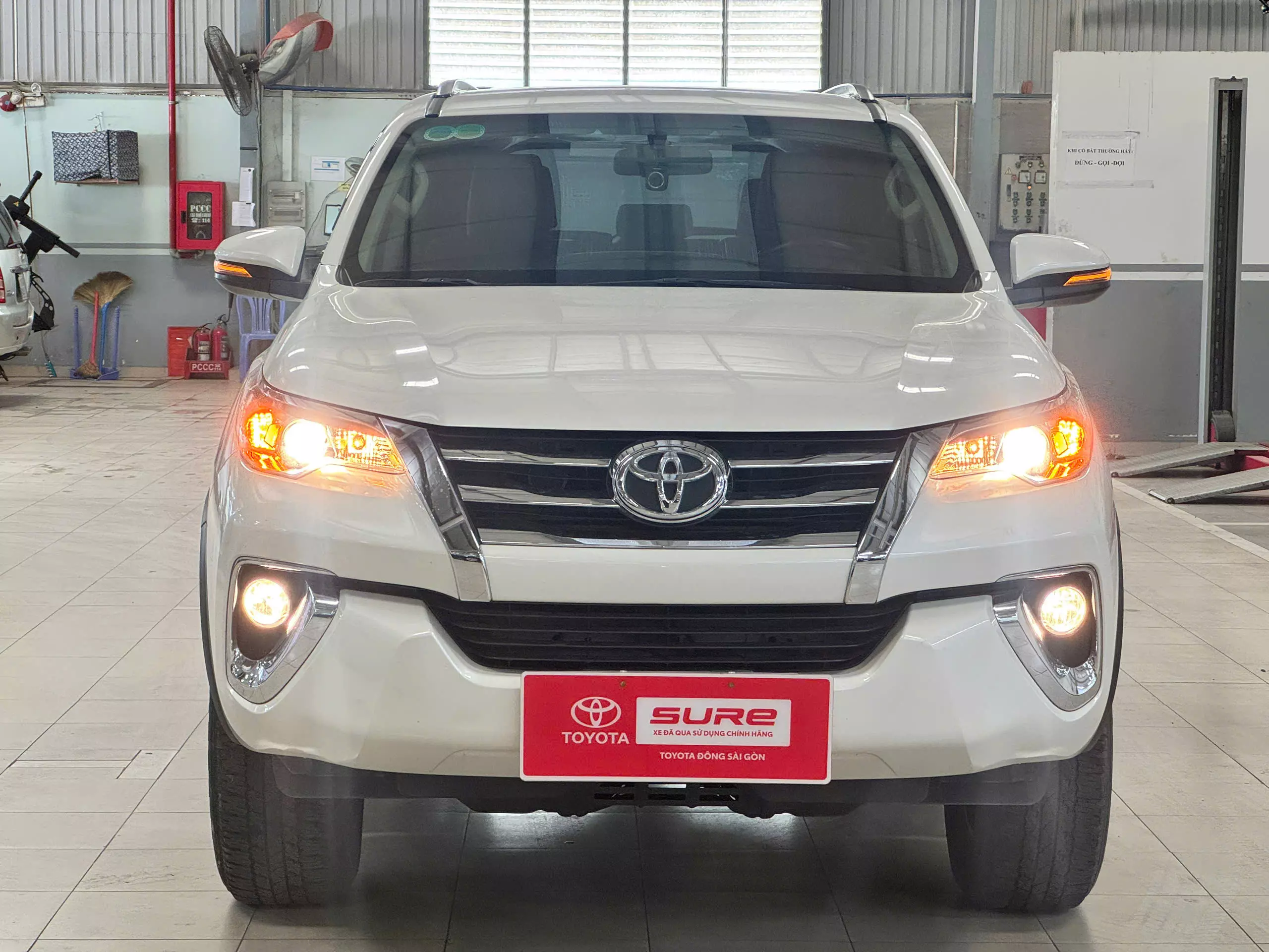 Toyota Fortuner 2.4G AT 2020-0