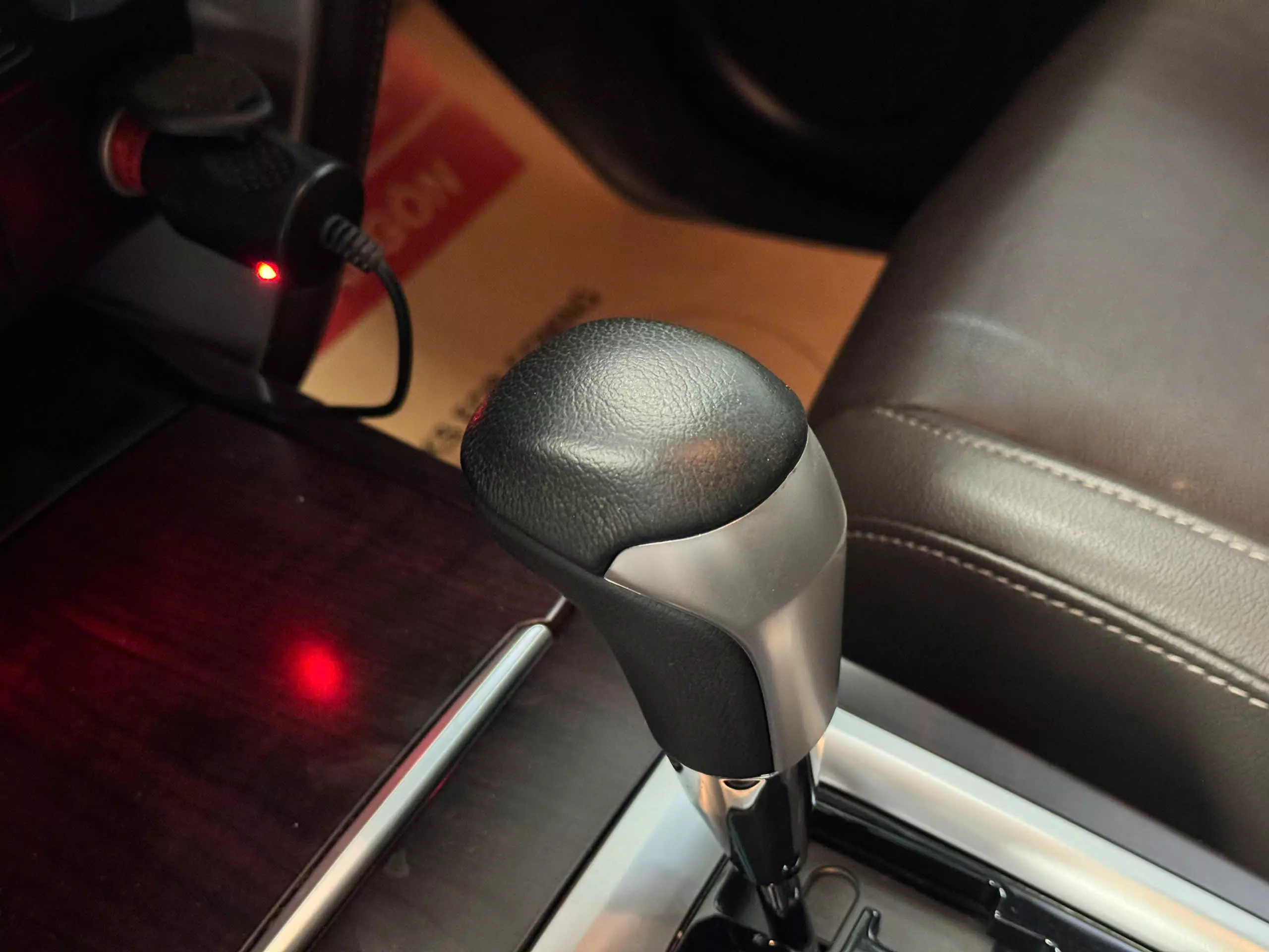 Toyota Fortuner 2.4G AT 2020-8