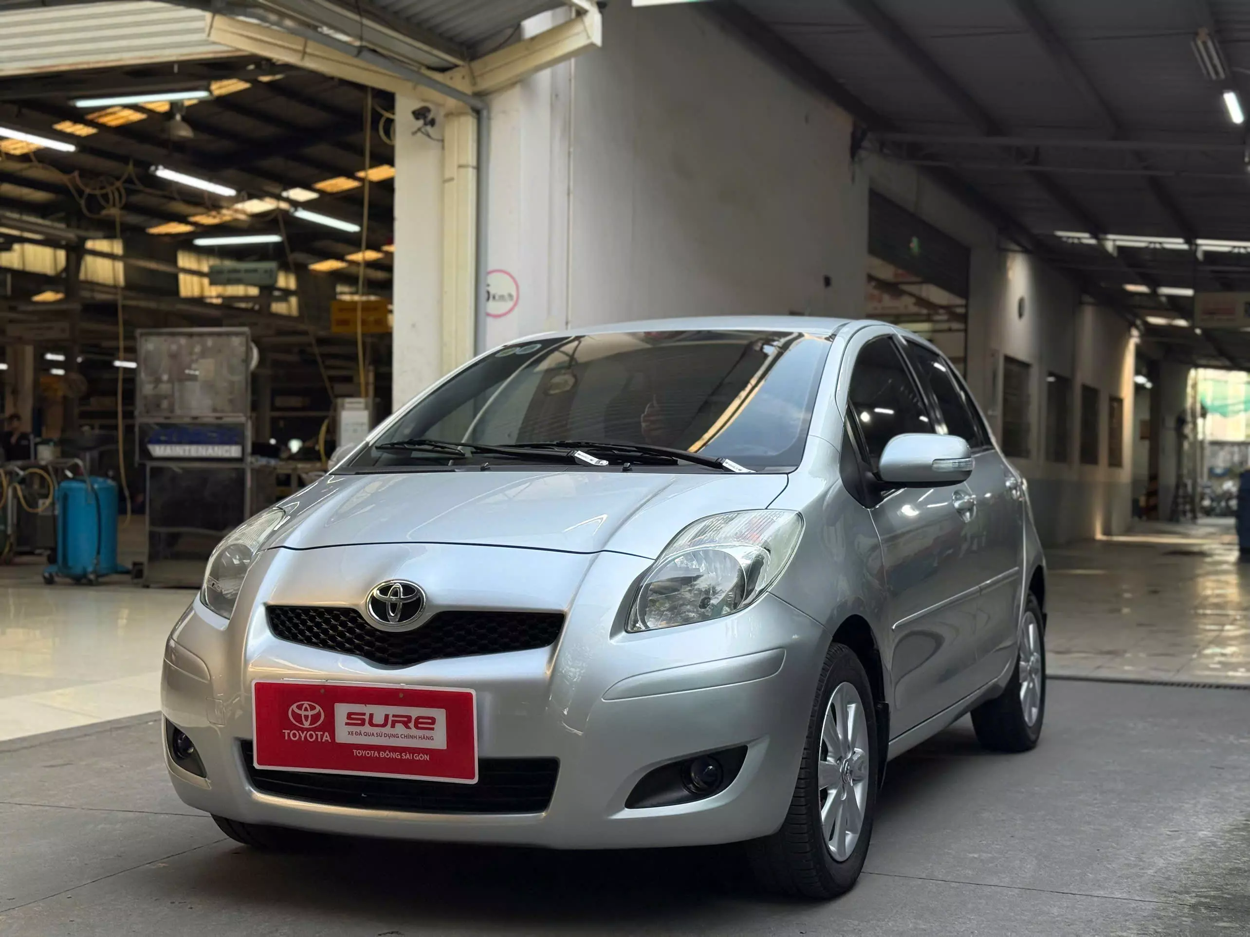 Toyota Yaris 1.5G AT 2011-0