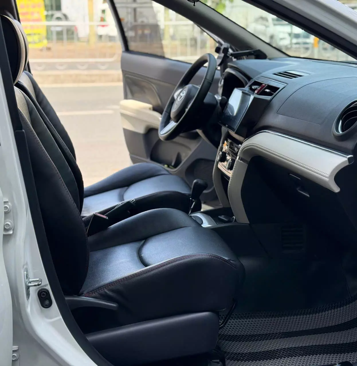 Toyota Rush 1.5S 2020-6