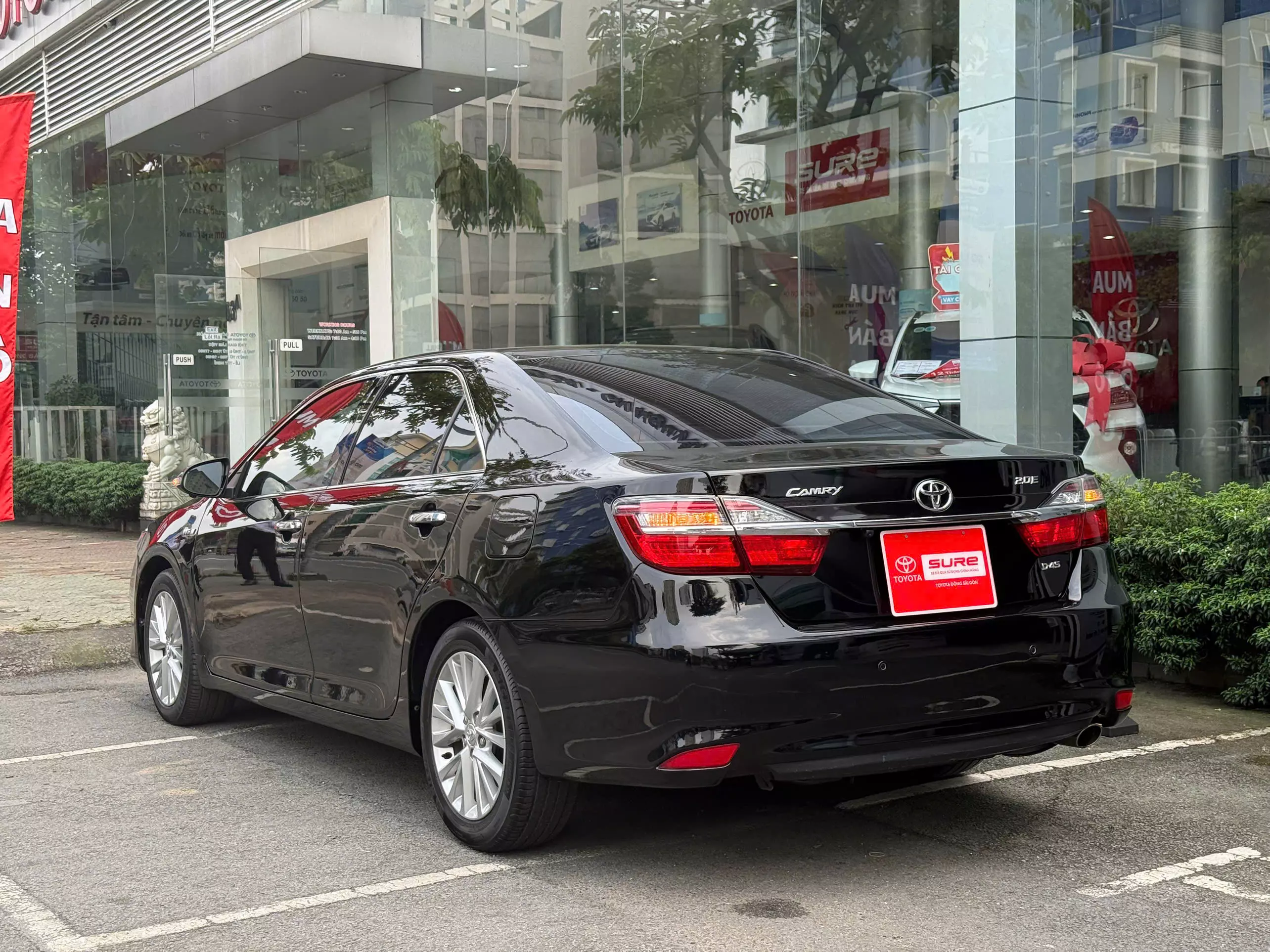 Toyota Camry 2.0E 2017-10