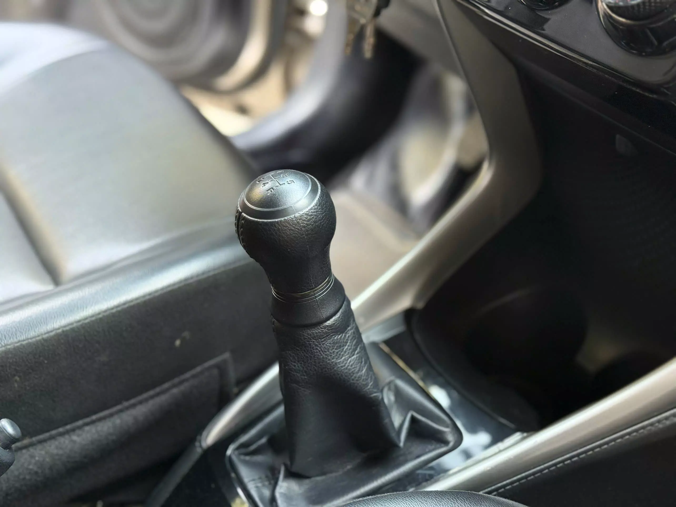 Toyota Vios 1.5E MT 2020-8