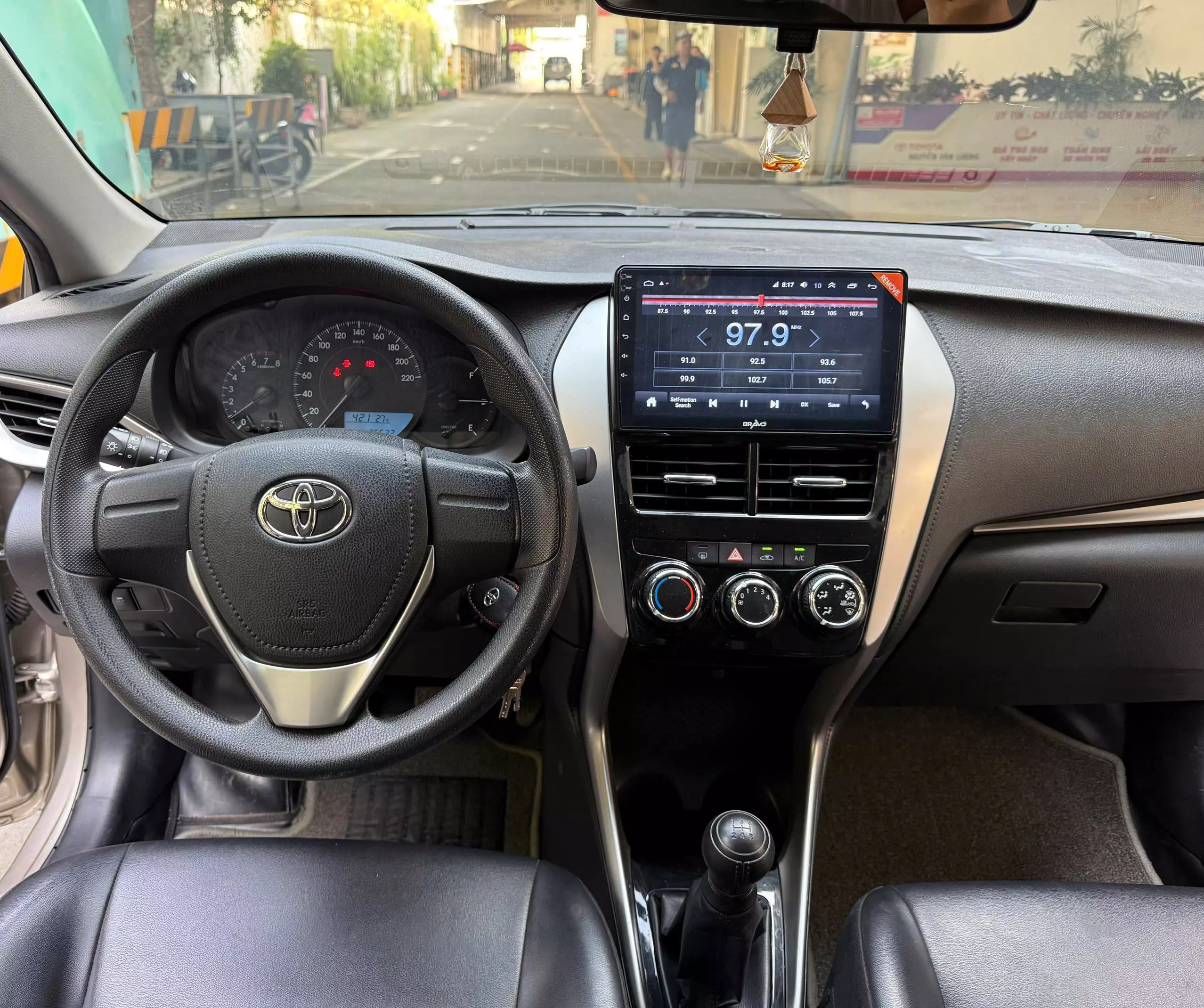 Toyota Vios 1.5E MT 2020-14