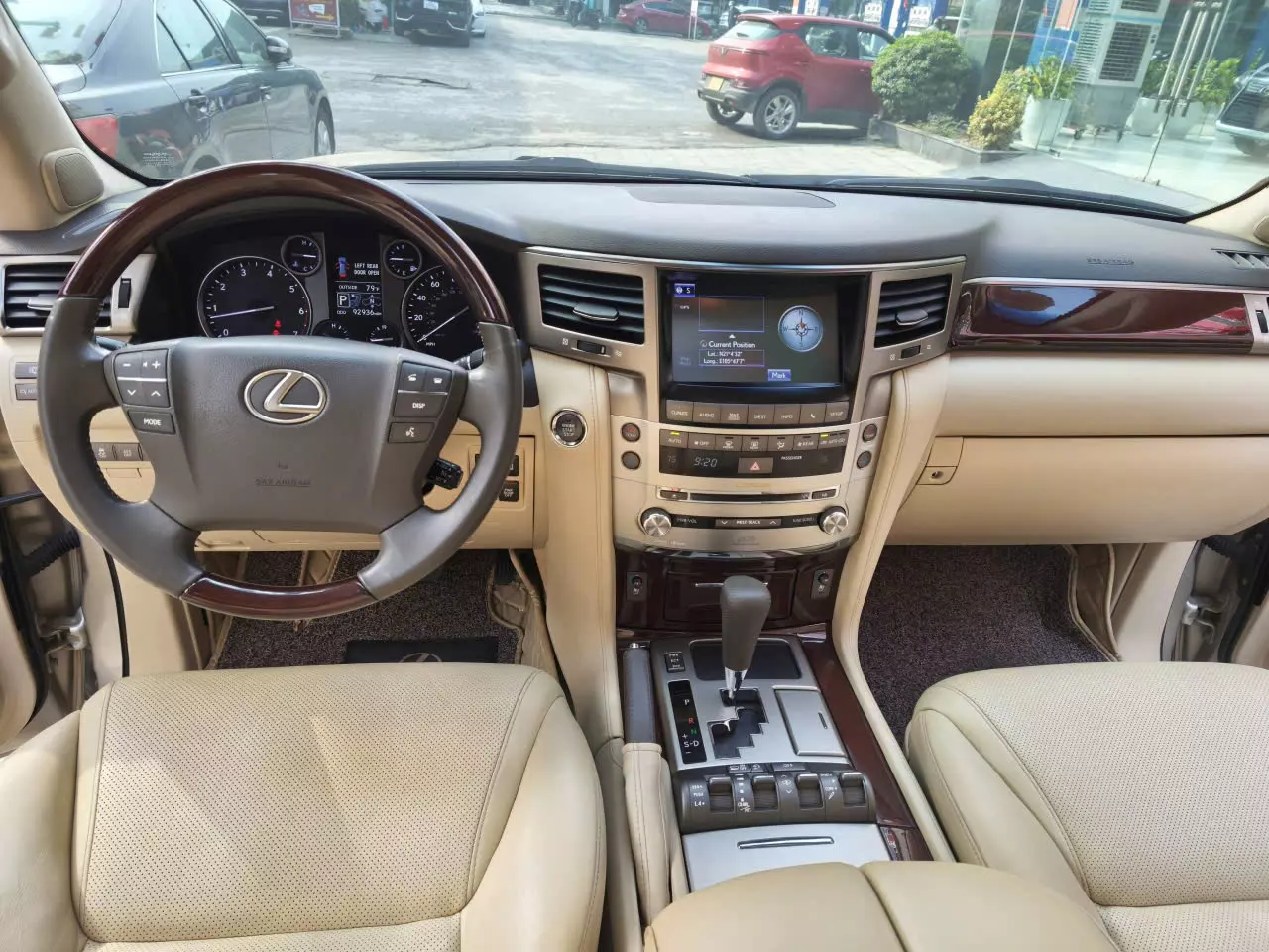 Bán xe Lexus LX 570 2014, màu vàng, nhập khẩu Thị trường mỹ -8