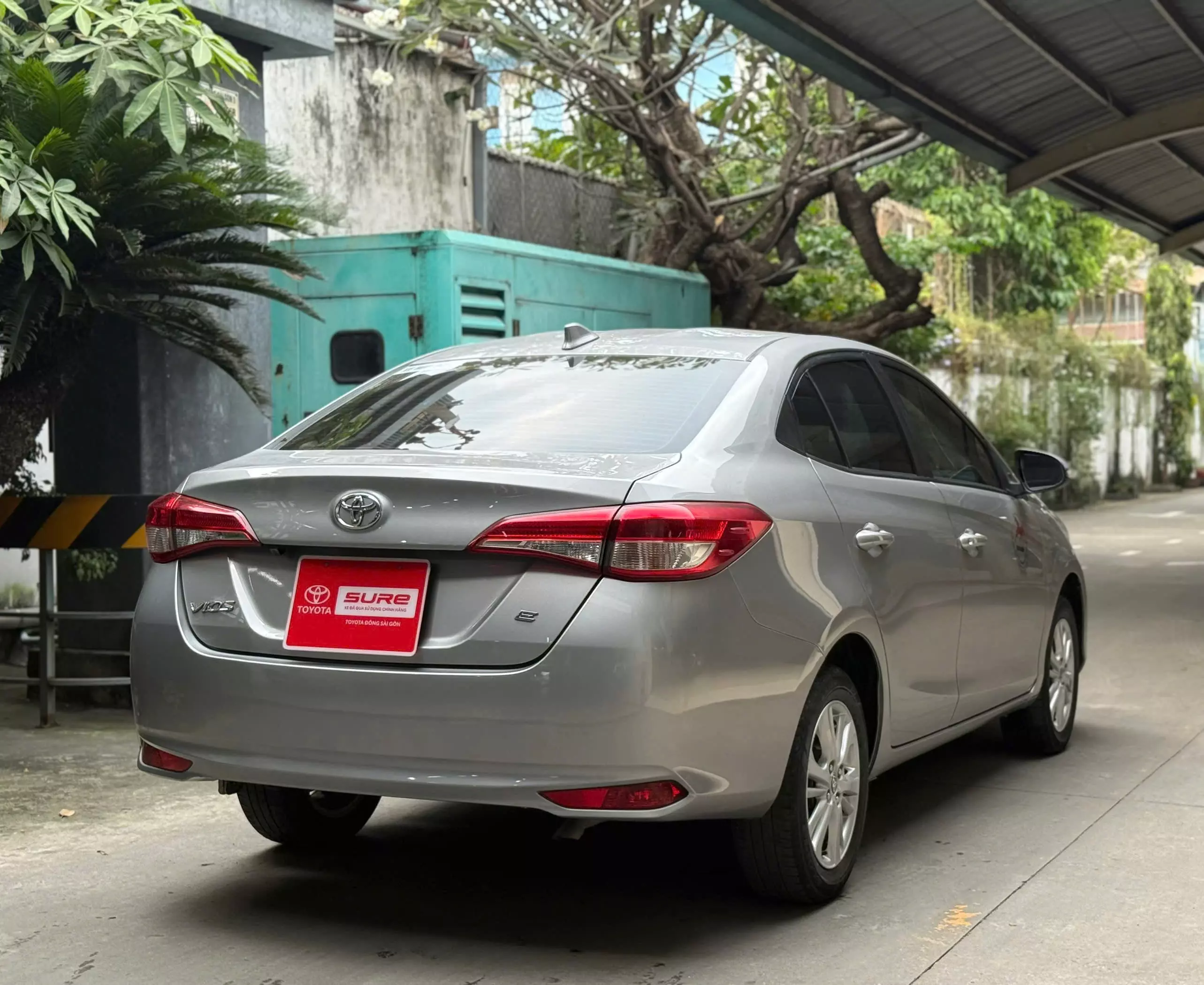 Cần bán xe Toyota Vios 1.5 E MT 2020 2020, màu bạc, giá 325tr-13