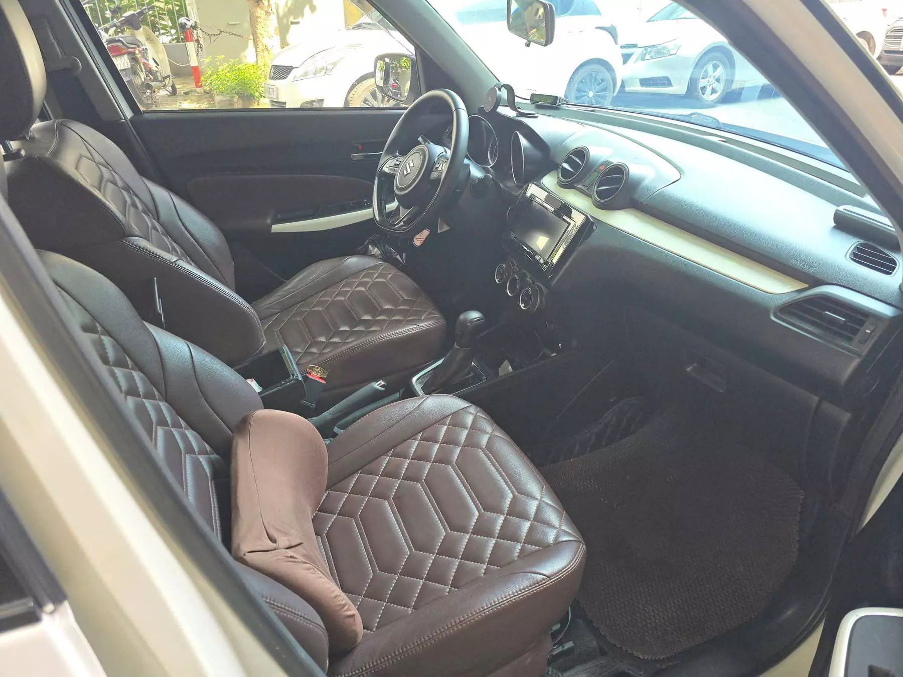 Chính chủ bán xe  Suzuki Swift năm sản xuất 2019 -1