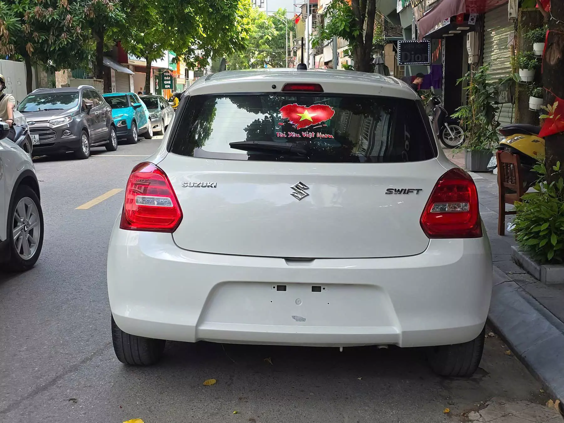 Chính chủ bán xe  Suzuki Swift năm sản xuất 2019 -2