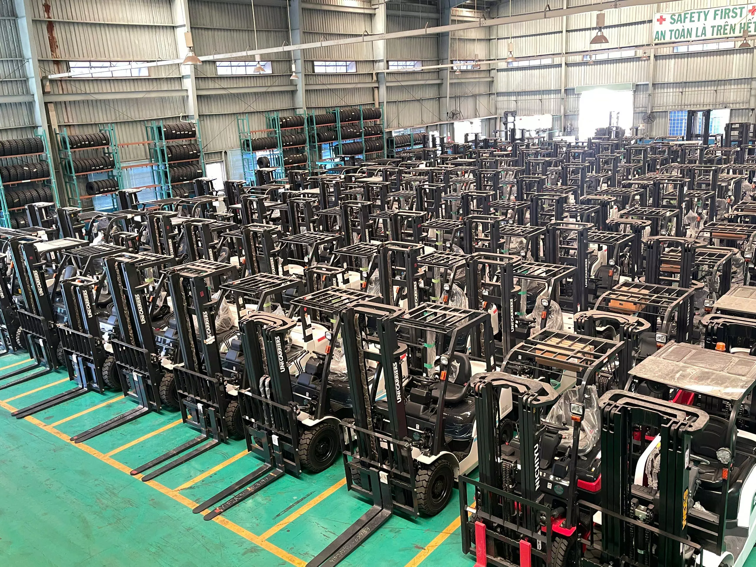 XE NÂNG UNICARRIERS (NISSAN) – NHẬP KHẨU NHẬT BẢN-1