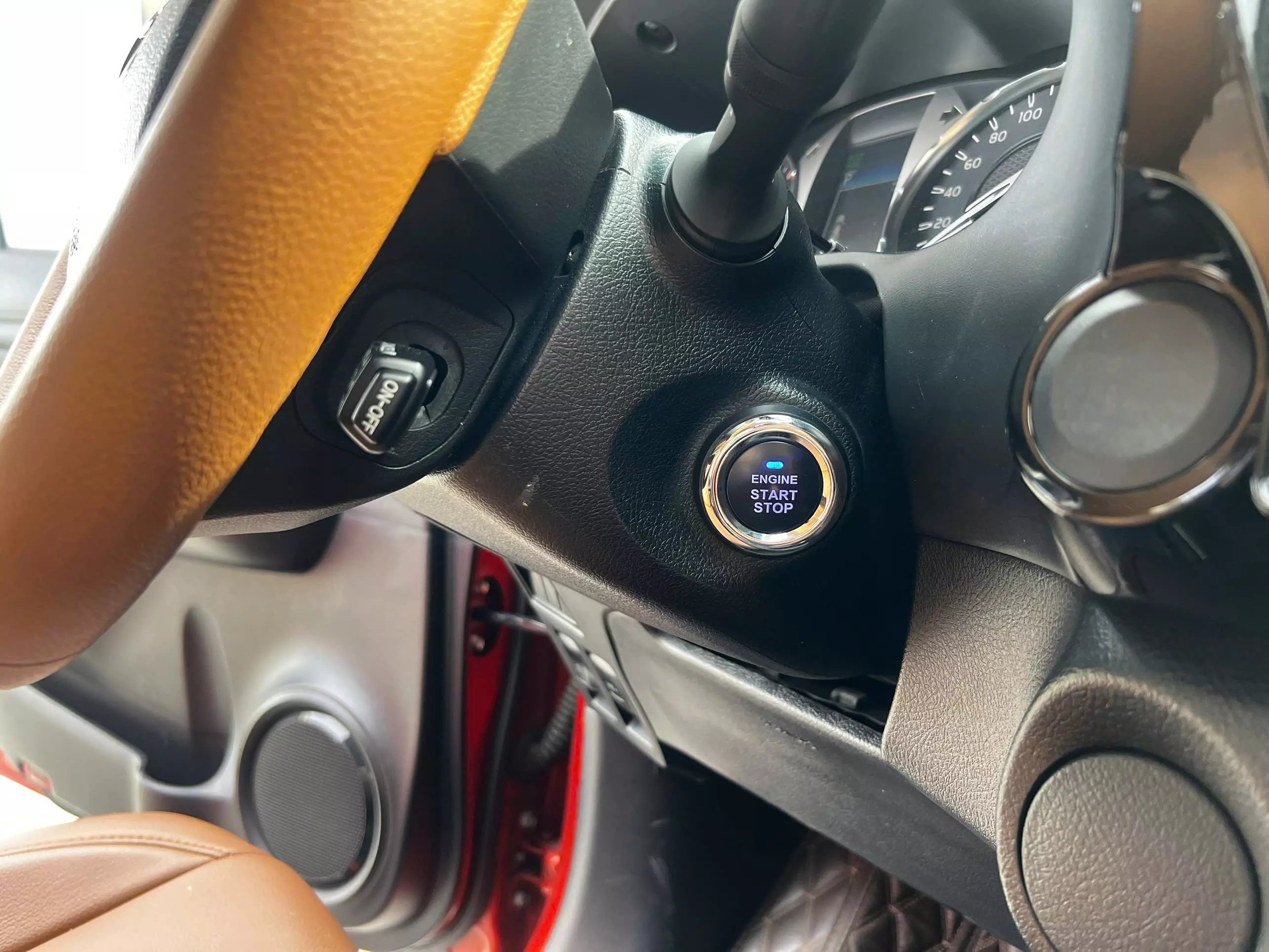 Cần bán lại xe Toyota HILUX 2.4G 4×2 AT 2021, nhập khẩu chính hãng-2