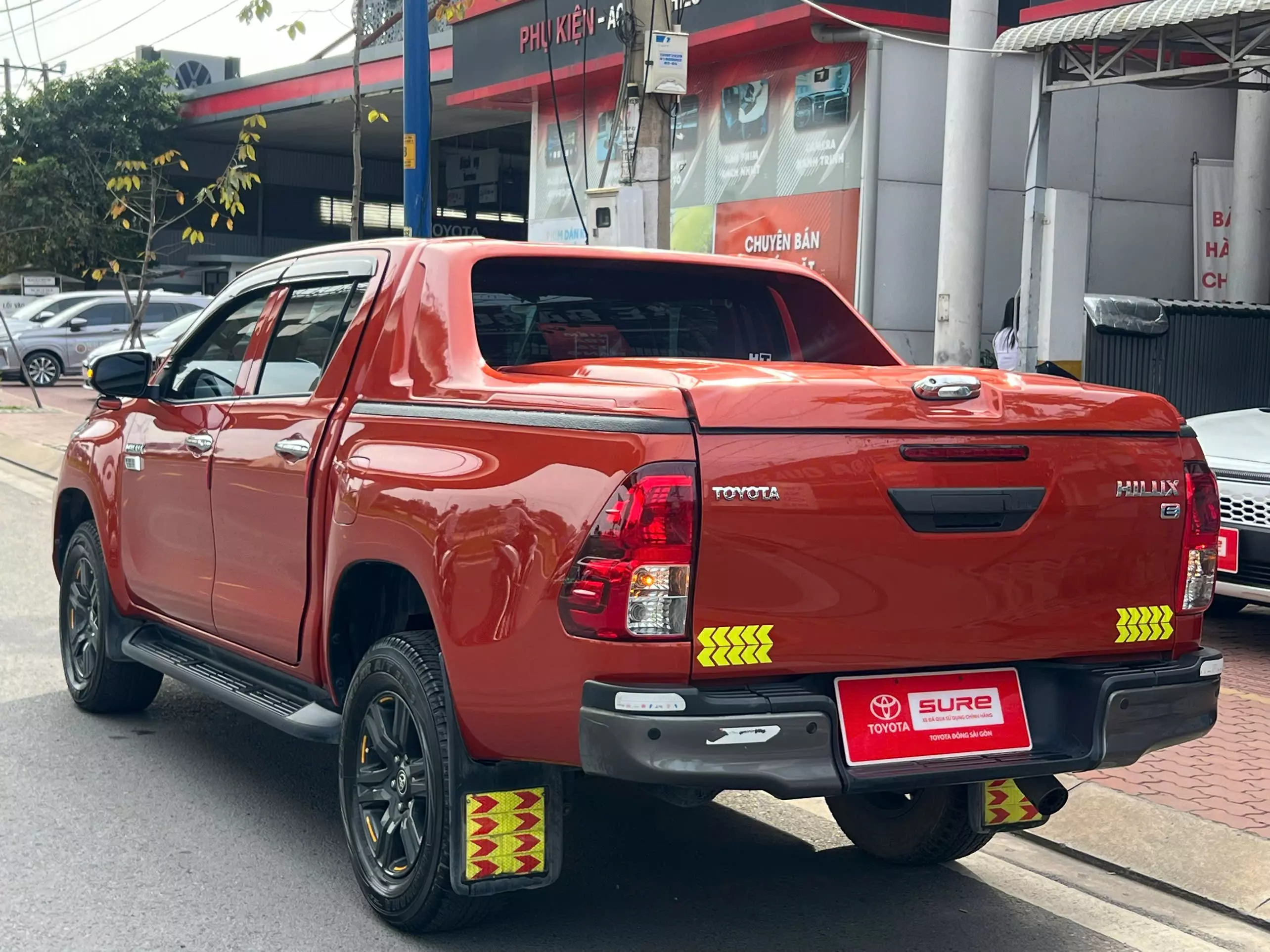 Cần bán lại xe Toyota HILUX 2.4G 4×2 AT 2021, nhập khẩu chính hãng-8