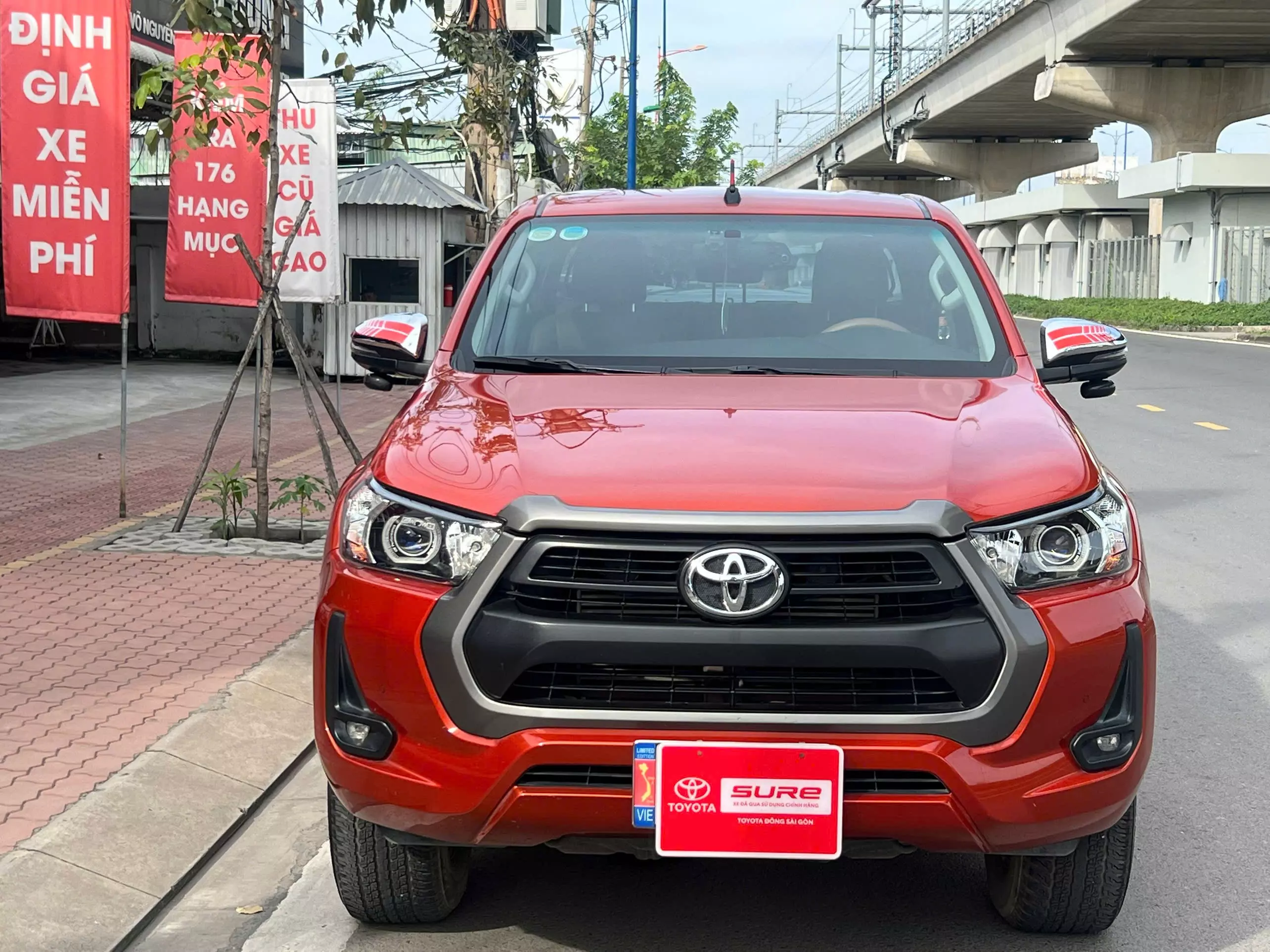 Cần bán lại xe Toyota HILUX 2.4G 4×2 AT 2021, nhập khẩu chính hãng-19