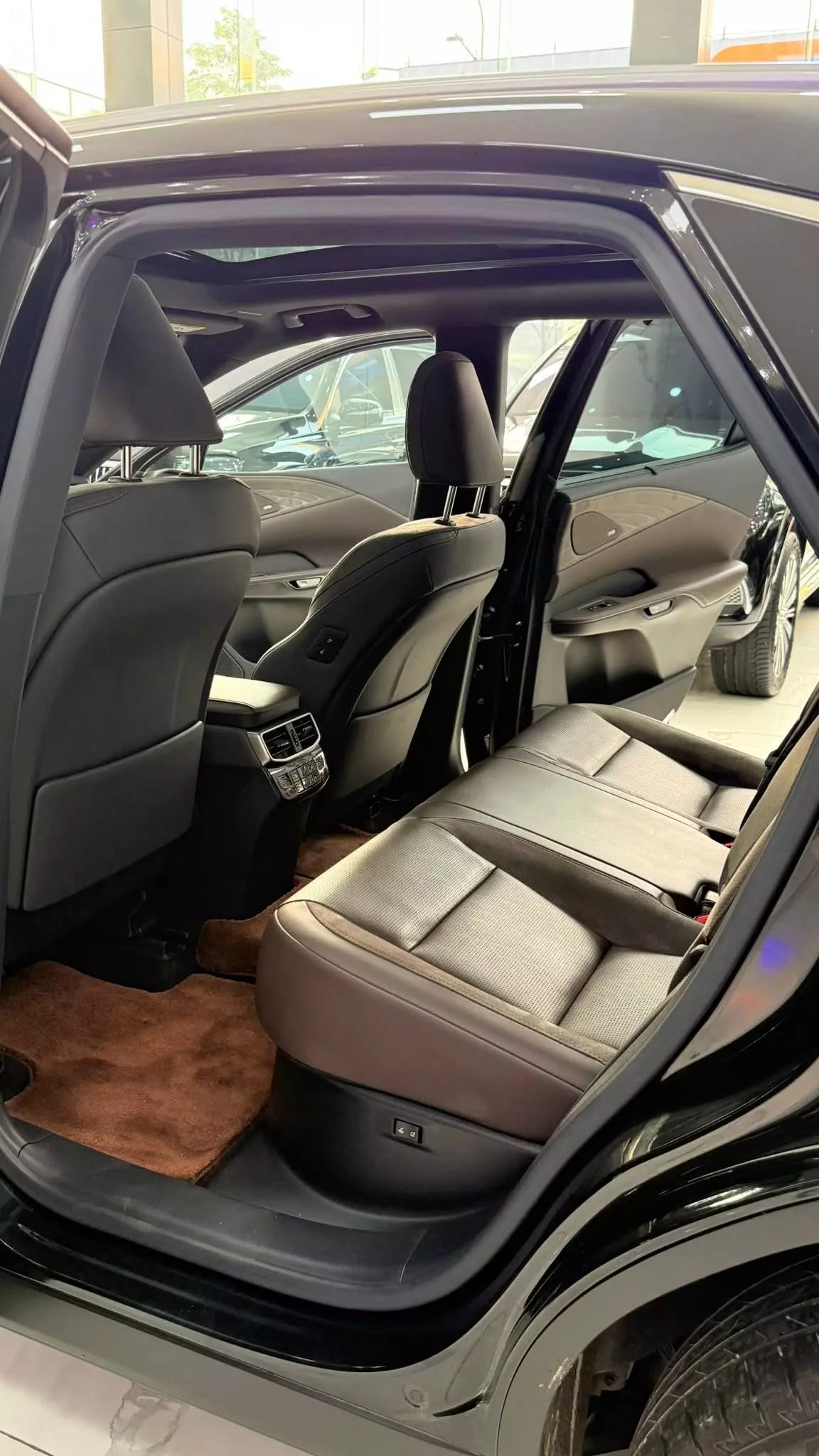 Bán lexus RX350 Luxury sản xuất 2023, 1 chủ chạy ít cực mới.-9