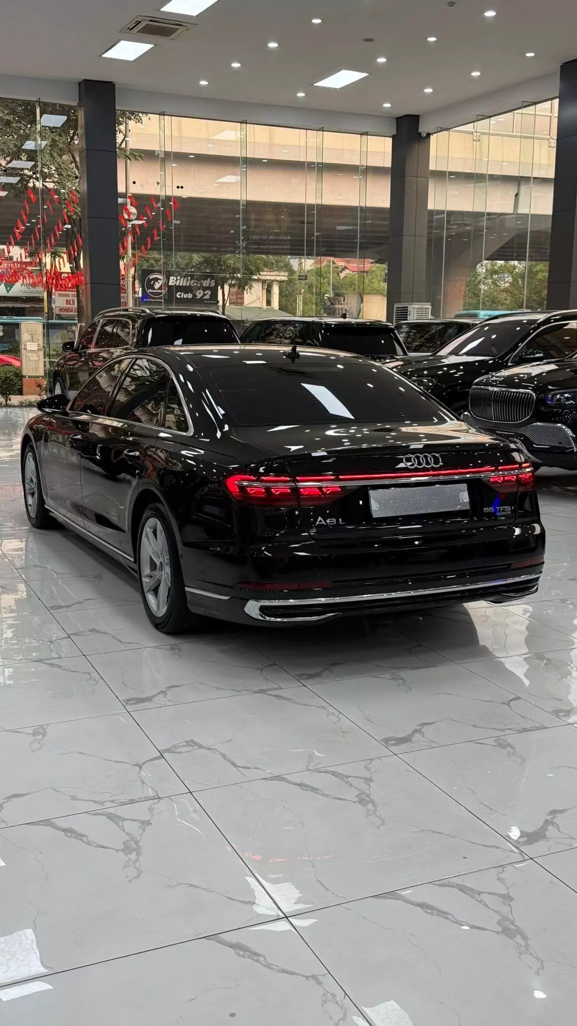 Bán Audi A8L Plus đăng ký 2024. Xe đẹp như mới.-2