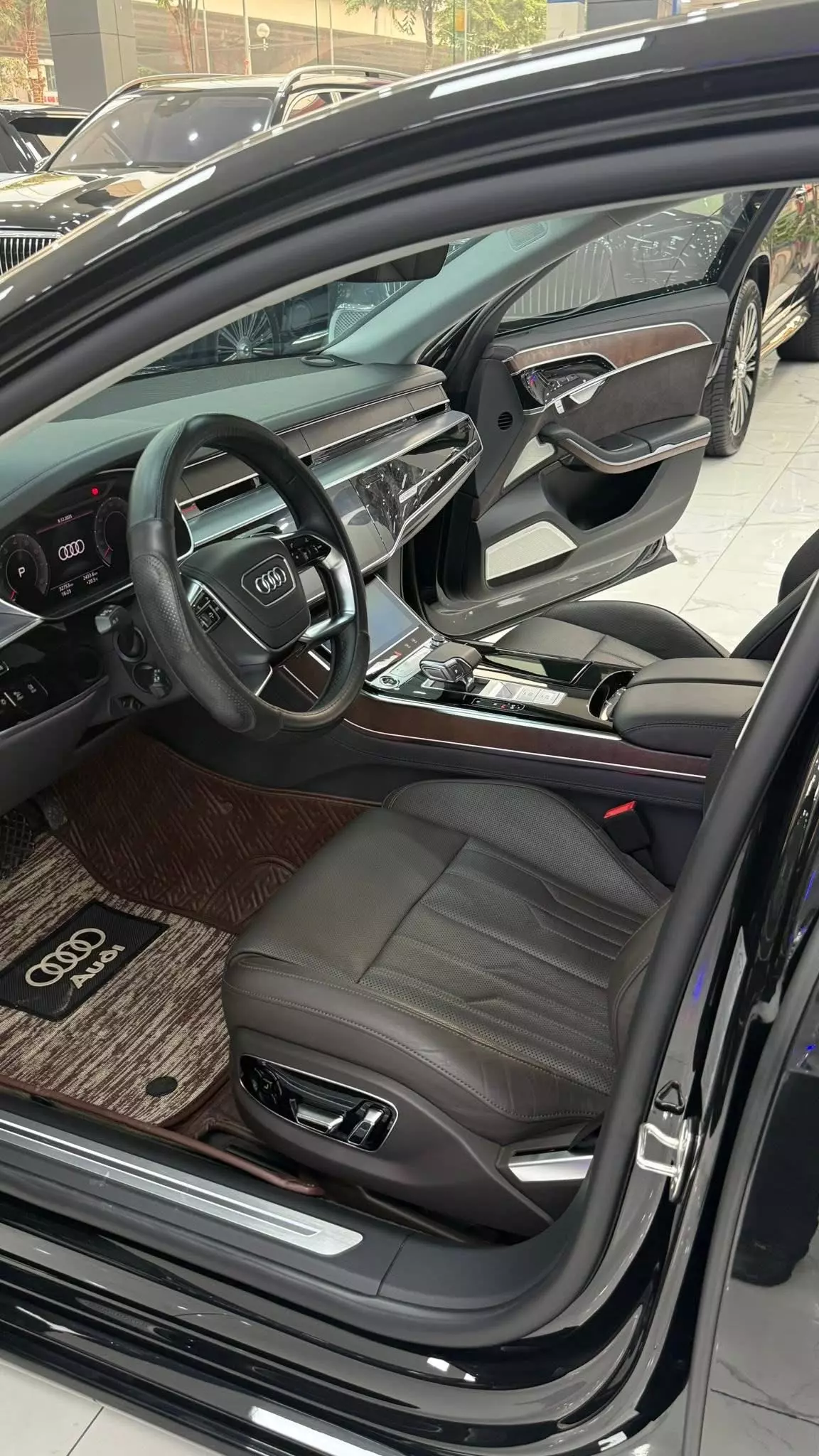 Bán Audi A8L Plus đăng ký 2024. Xe đẹp như mới.-6