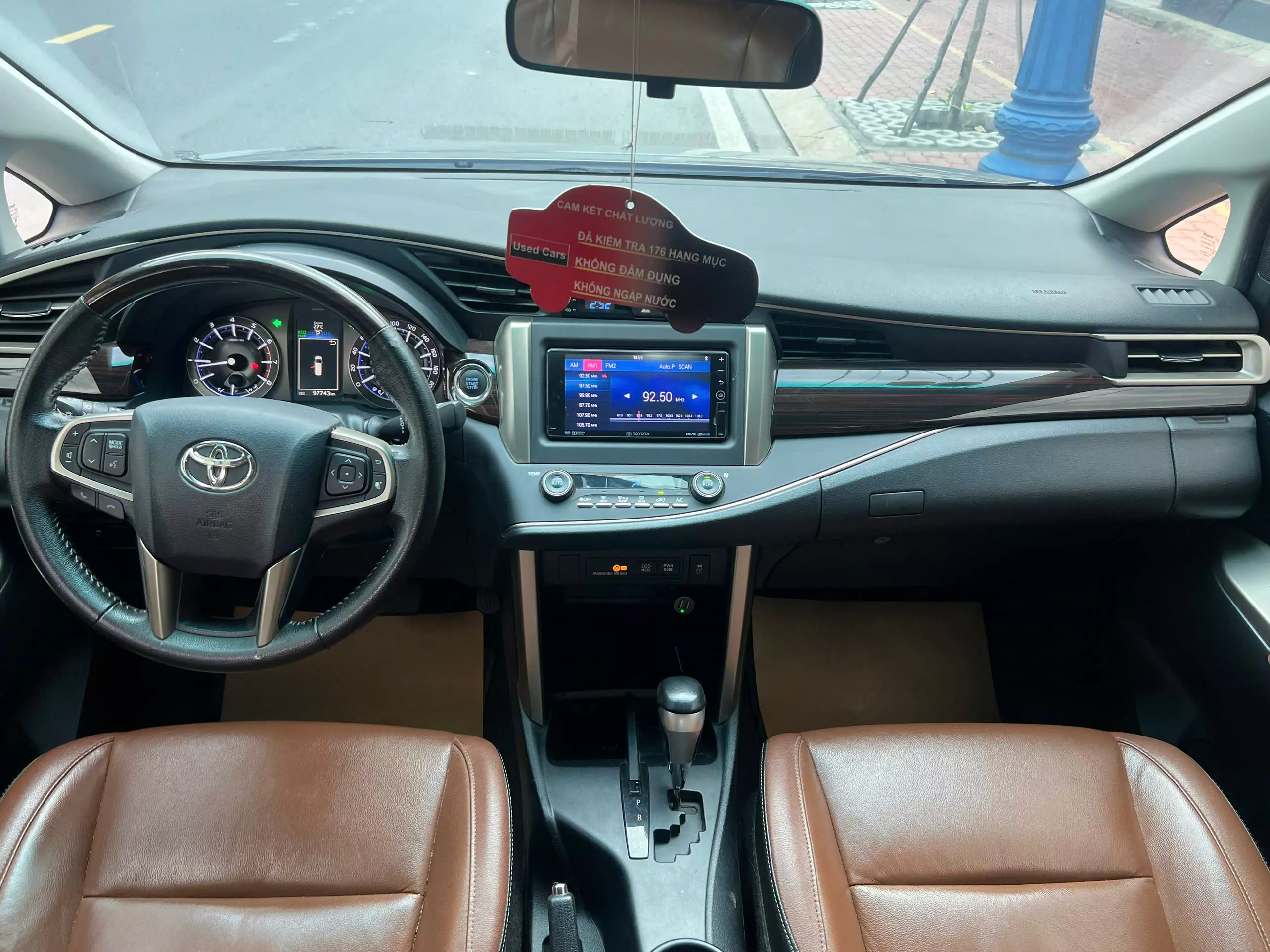 Toyota Innova 2.0V 2017-11