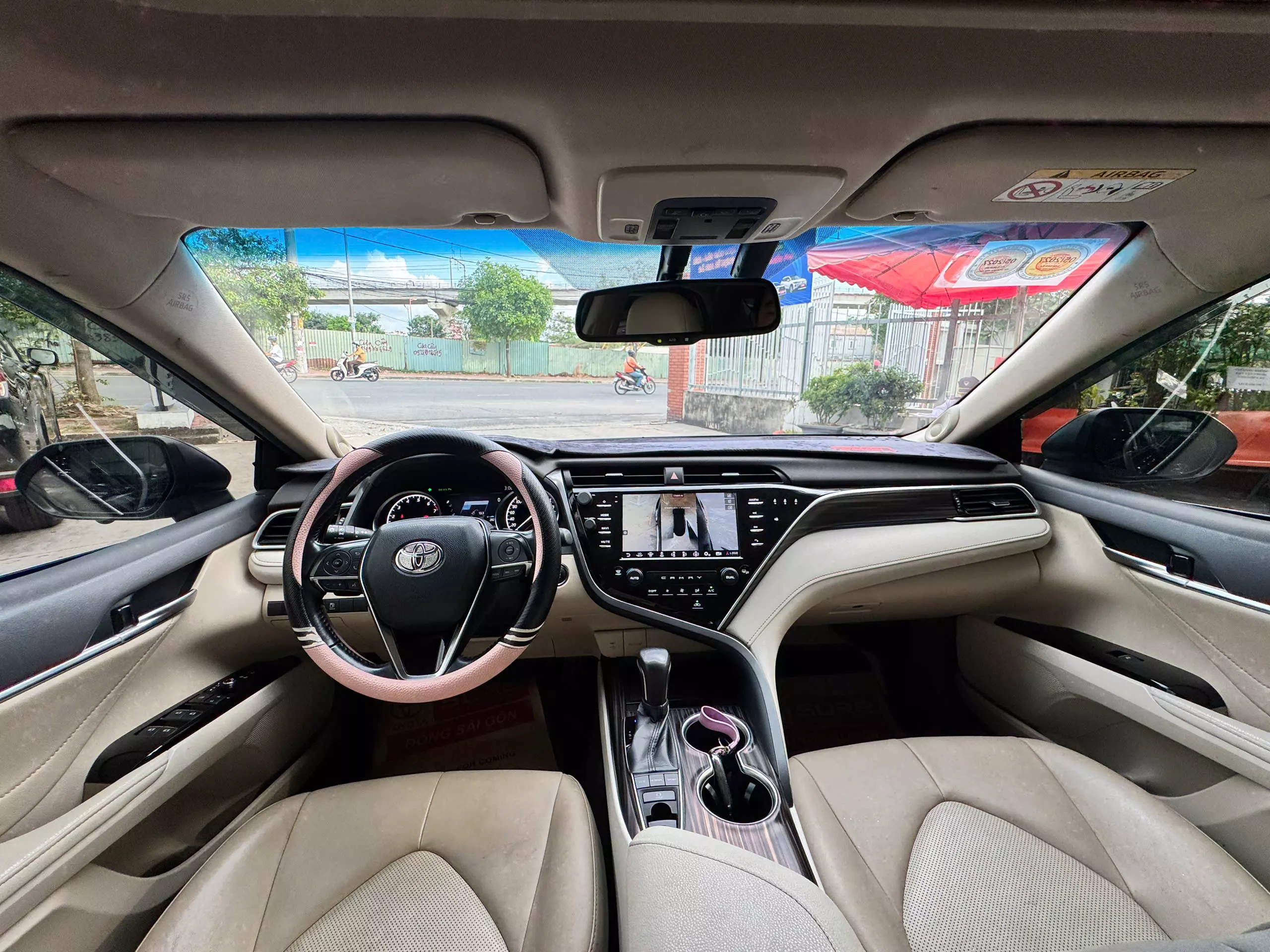 Toyota Camry 2.5Q 2019 (Form mới)-9