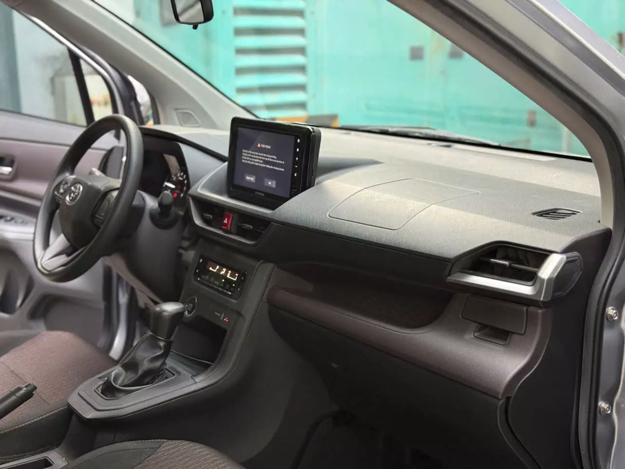 Toyota Avanza 1.5AT 2024-9