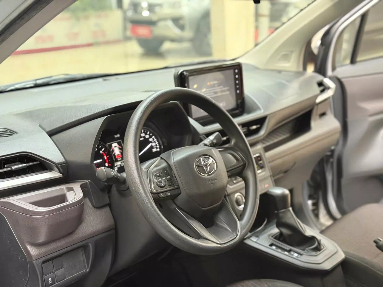 Toyota Avanza 1.5AT 2024-11