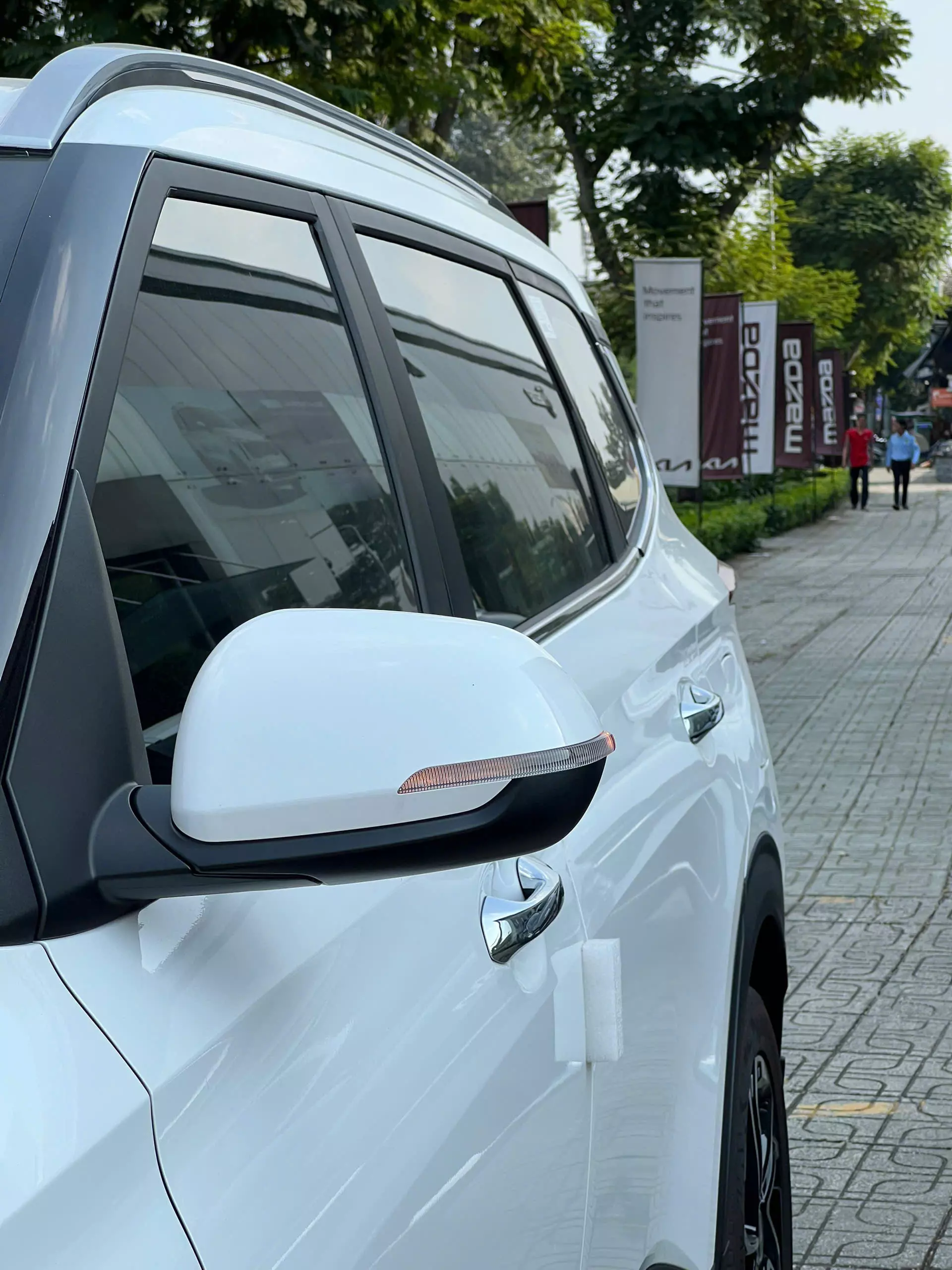 KIA CARENS LUXURY 2025 – MPV hiện đại cho gia đình Việt -3