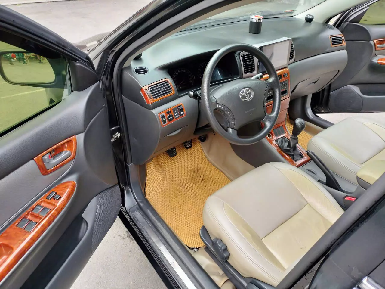 Cần bán cho ngừoi thich dùng. Altis 2008MT xe chất 1.8G.-0