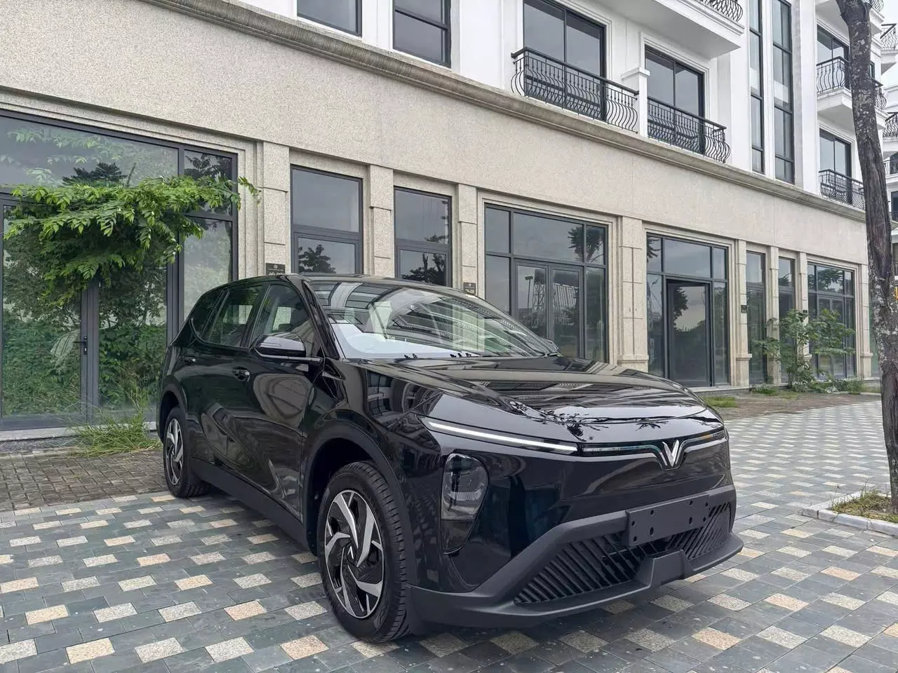  VF Limo green • Giảm trực tiếp 4%-6