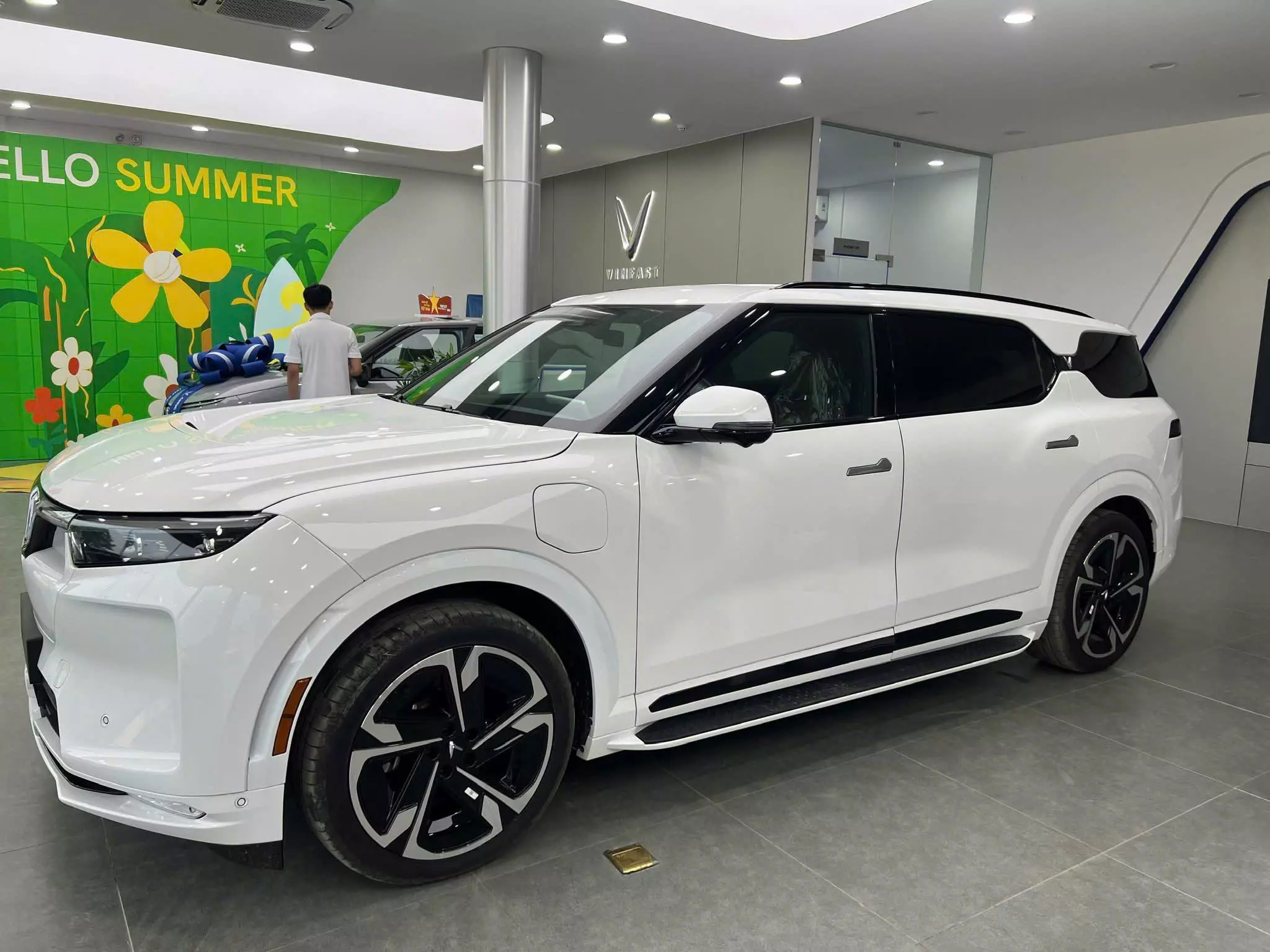 VF 9: 1ty499 - 1ty699 • Giảm trực tiếp 4%-9