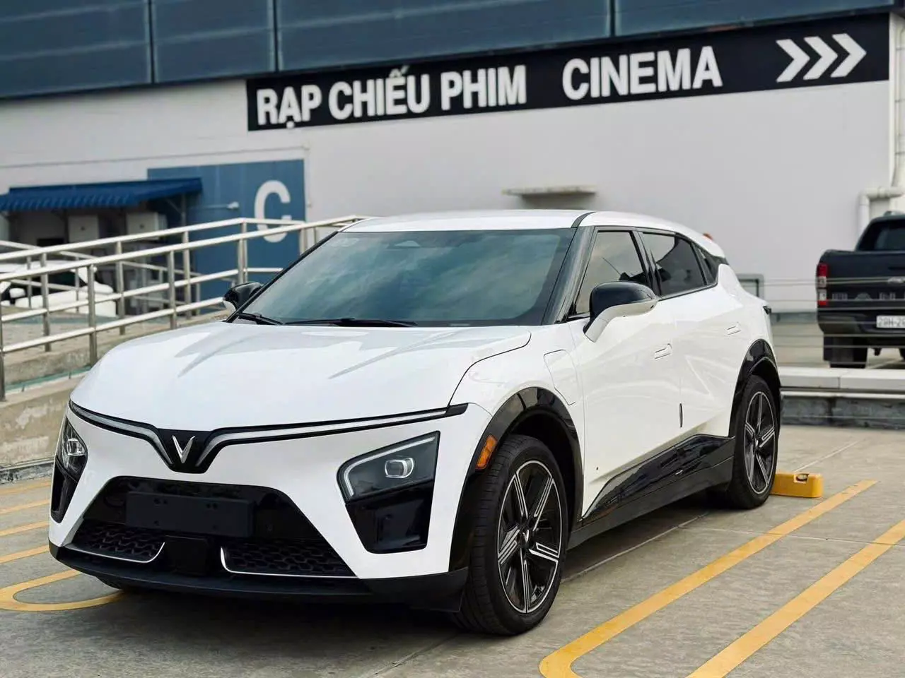 VF 7: 789- 1ty019 • Giảm trực tiếp 4%-5