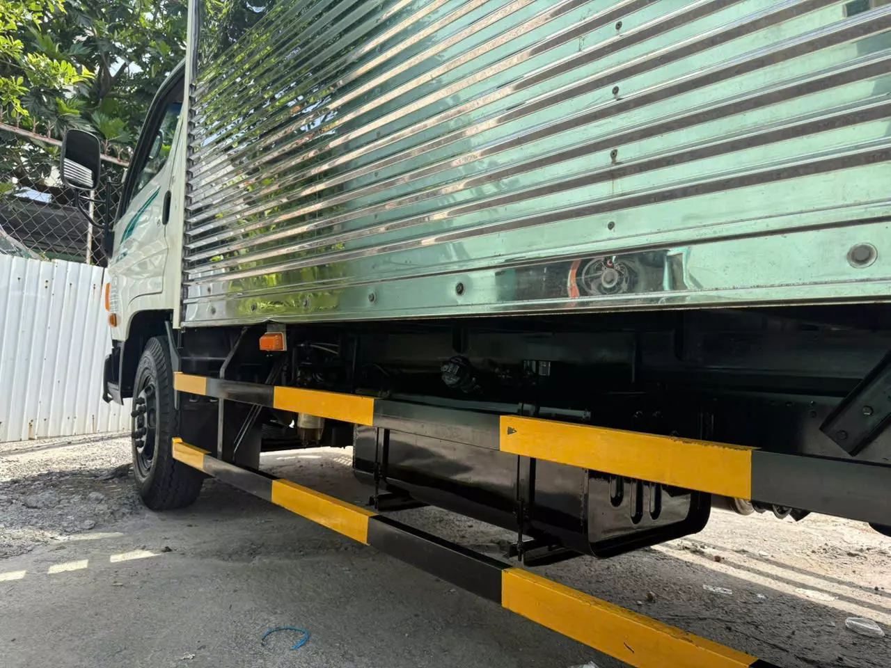 BÁN XE TẢI HYUNDAI THÙNG KÍN – CHÍNH CHỦ 2021 – GIÁ 690 TRIỆU-4